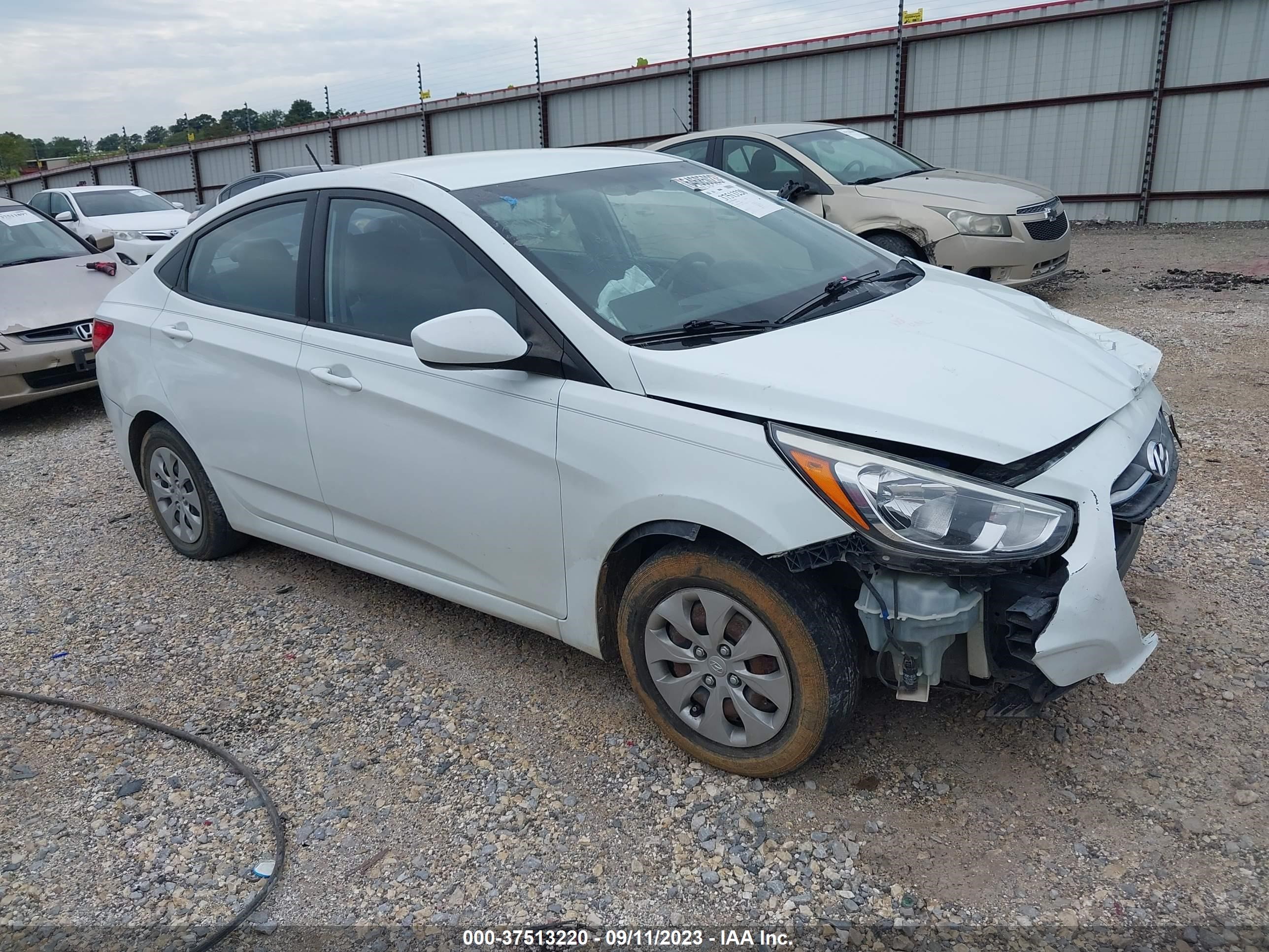 HYUNDAI ACCENT 2016 kmhct4aexgu057987