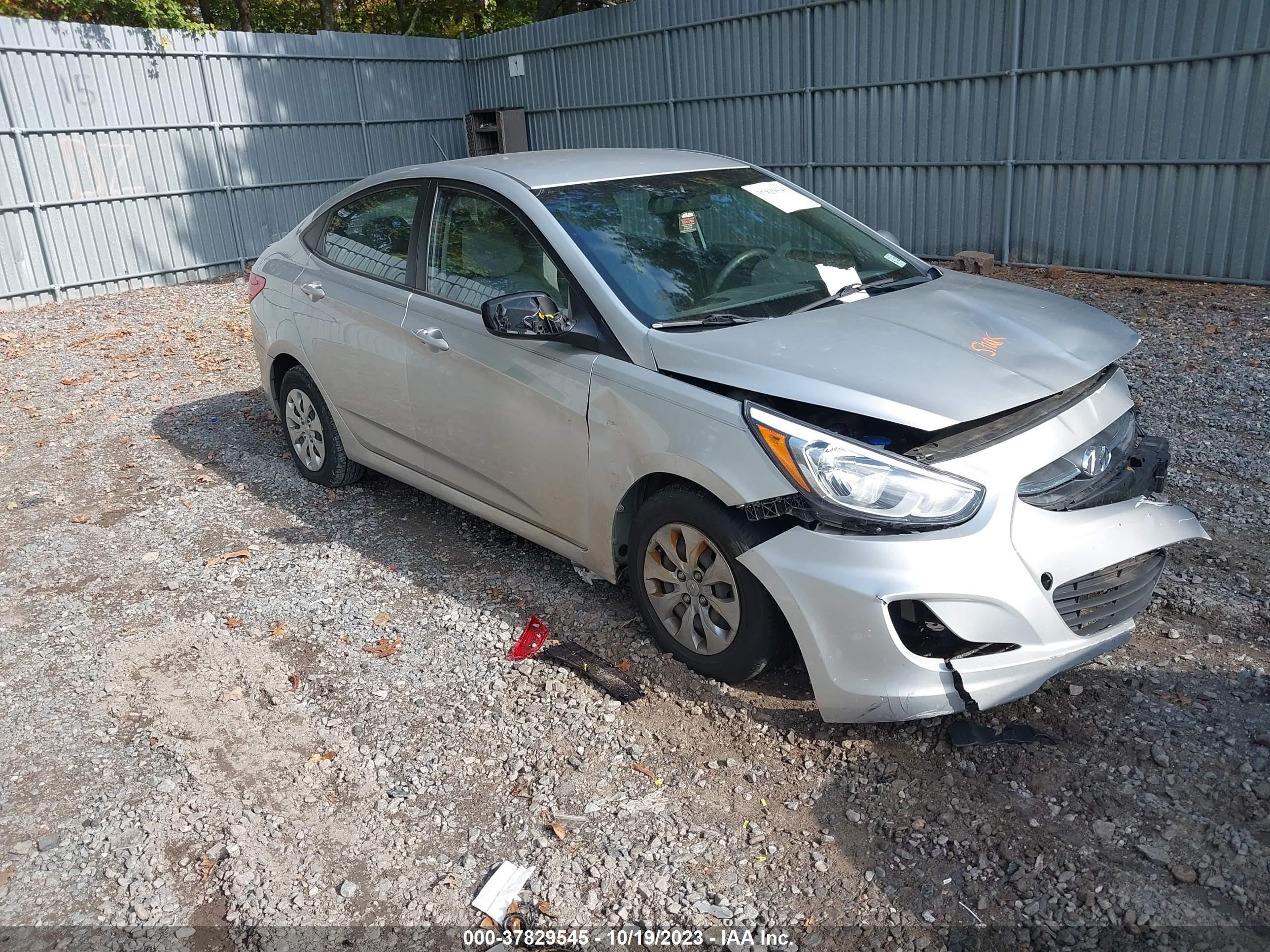 HYUNDAI ACCENT 2016 kmhct4aexgu953173