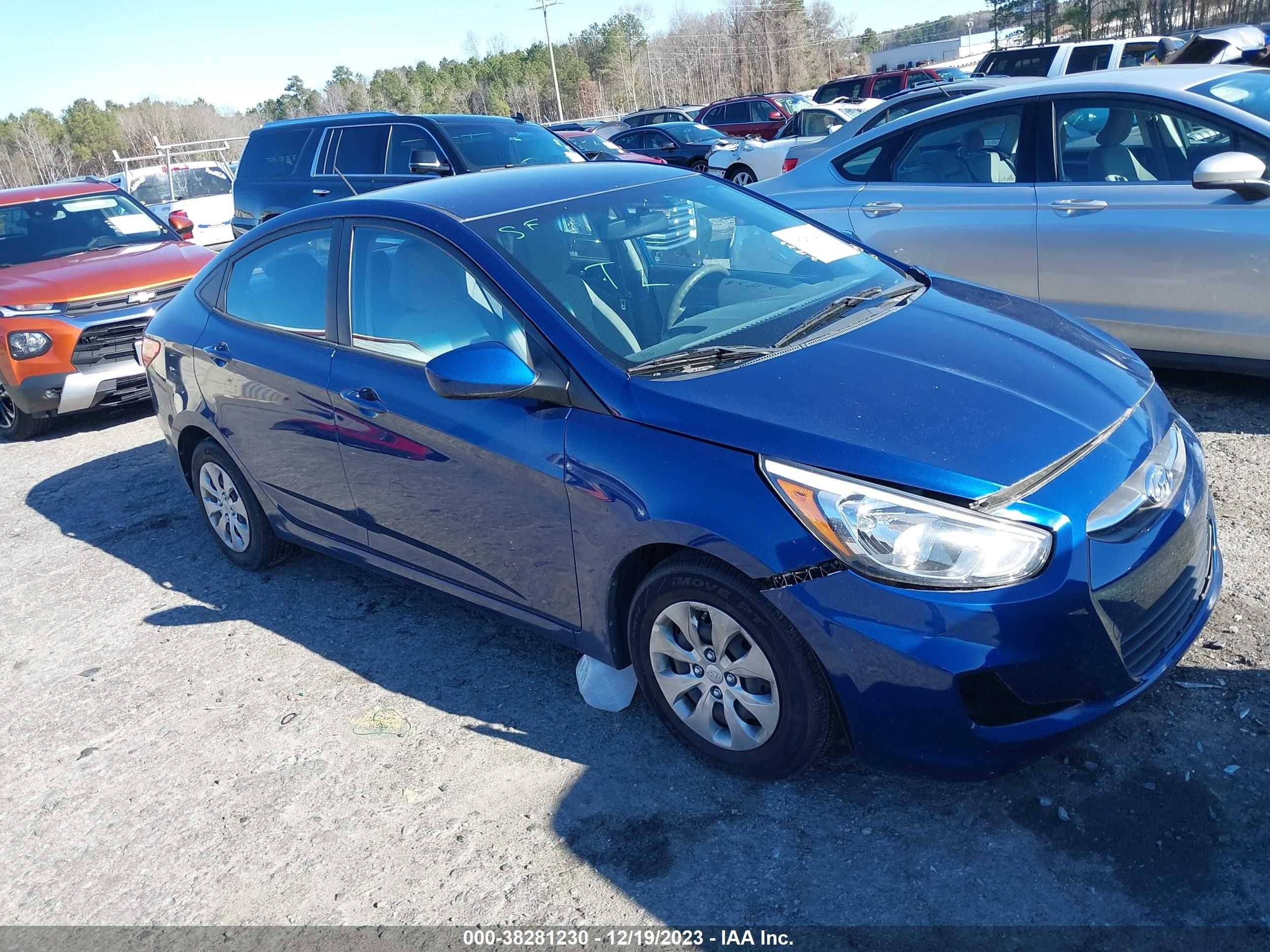 HYUNDAI ACCENT 2017 kmhct4aexhu246091