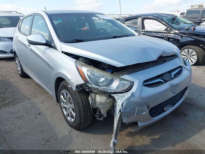 HYUNDAI ACCENT 2013 kmhct5ae0du087310