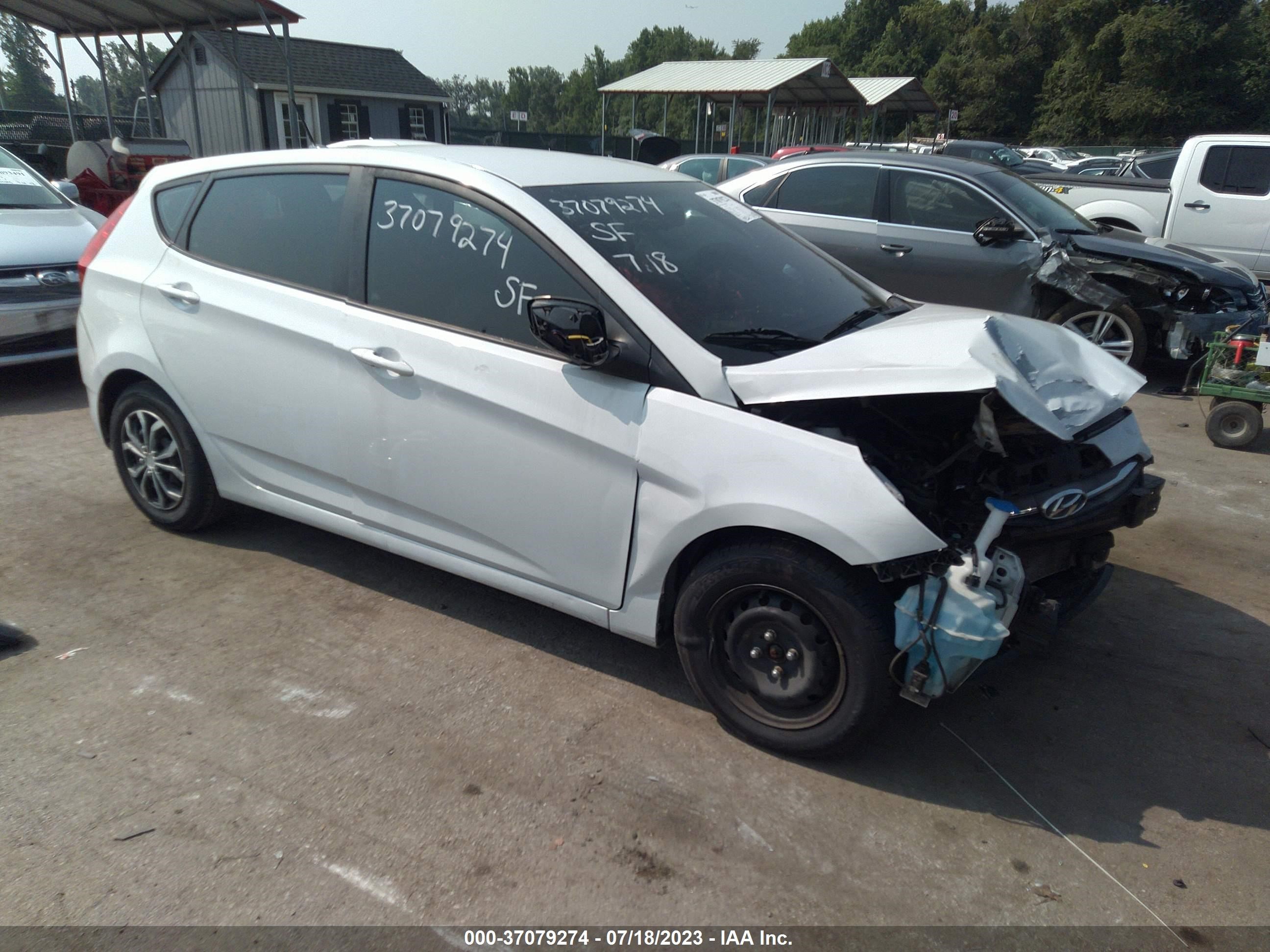 HYUNDAI ACCENT 2017 kmhct5ae0hu362535