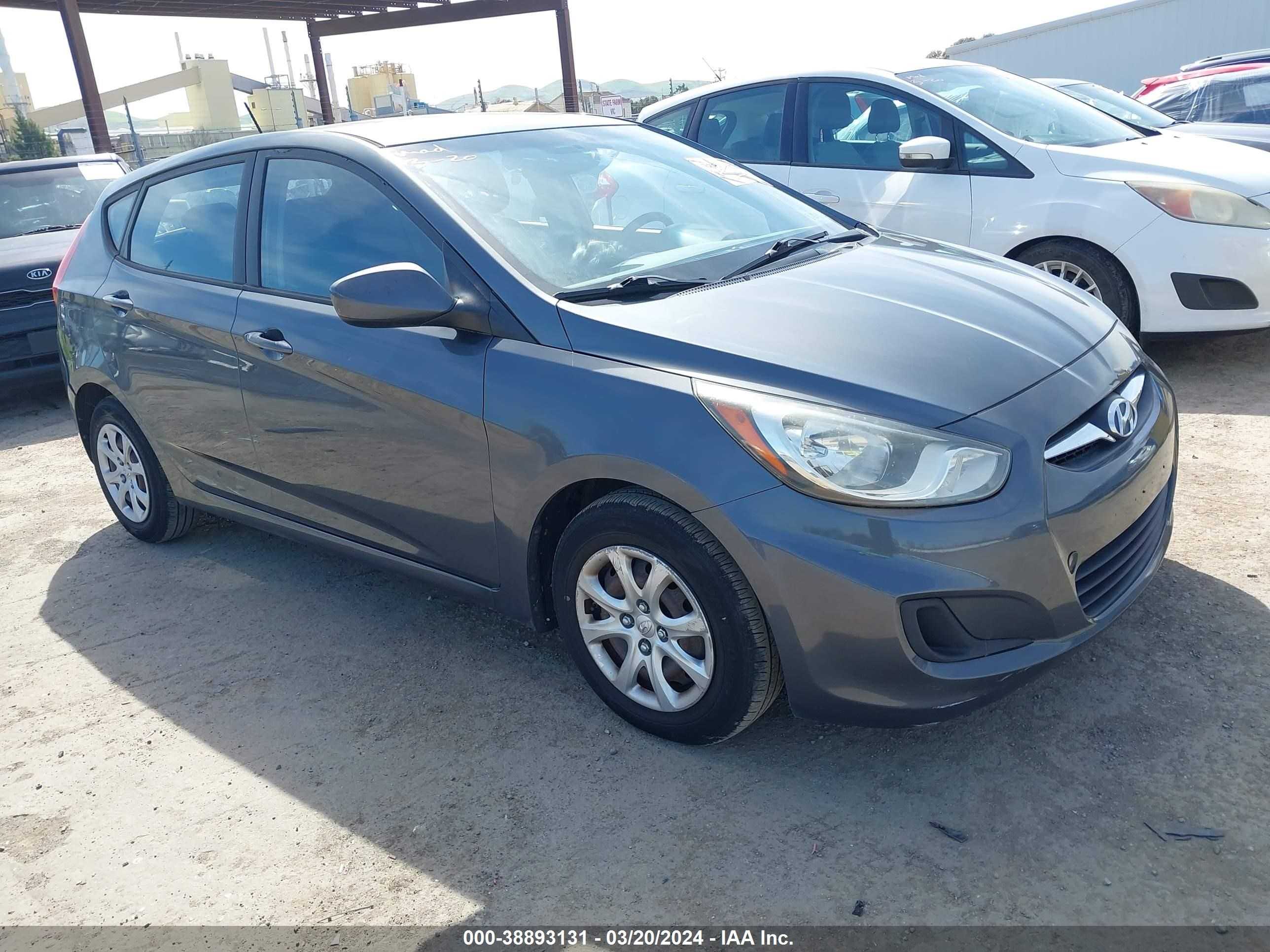 HYUNDAI ACCENT 2013 kmhct5ae1du098249