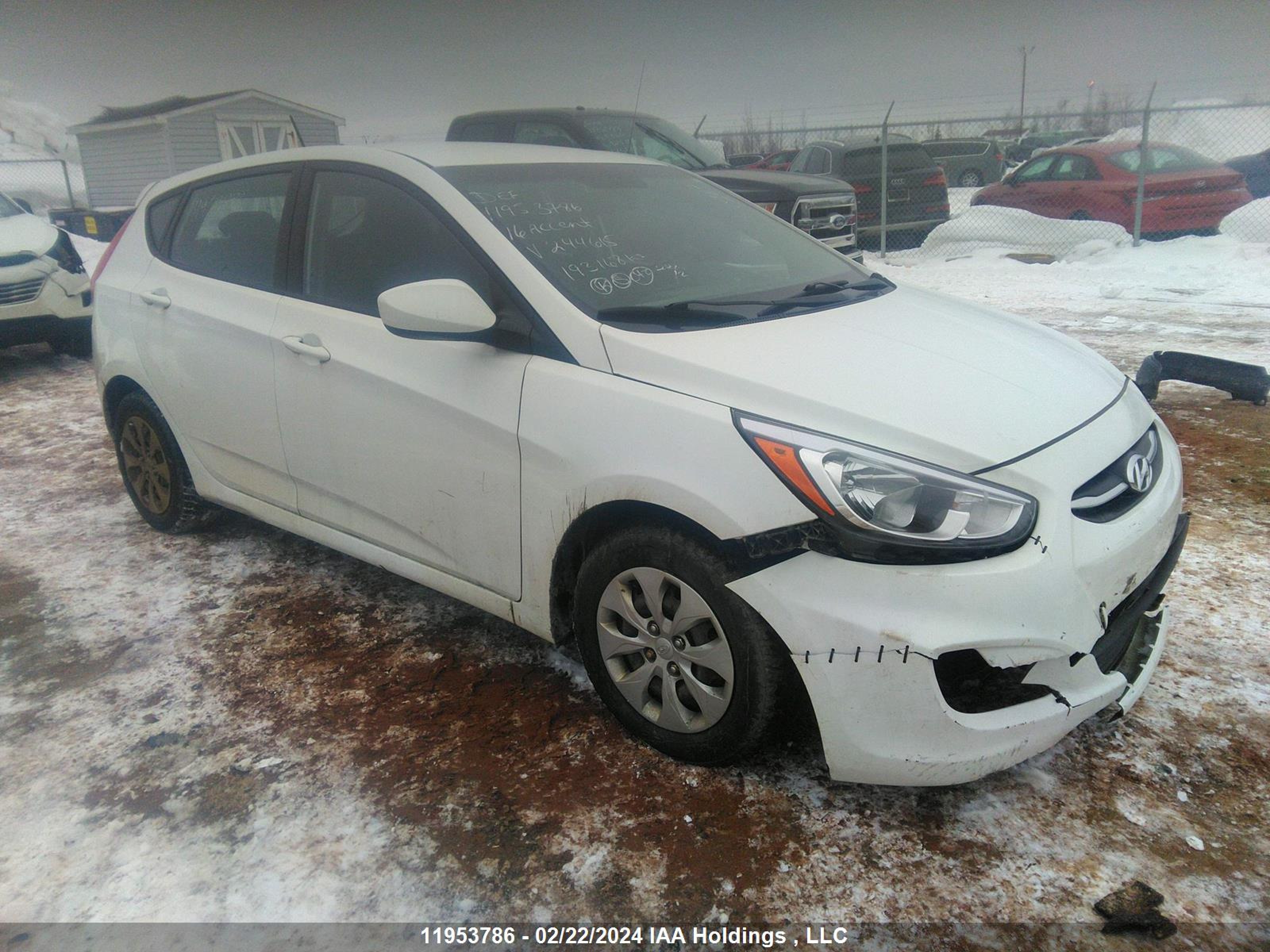 HYUNDAI ACCENT 2016 kmhct5ae2gu244615