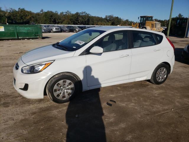 HYUNDAI ACCENT SE 2017 kmhct5ae2hu363976