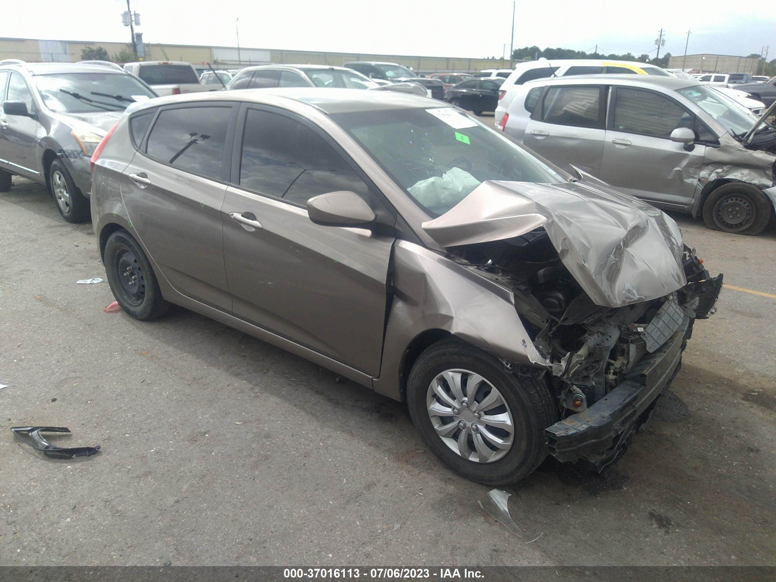 HYUNDAI ACCENT 2013 kmhct5ae3du123622