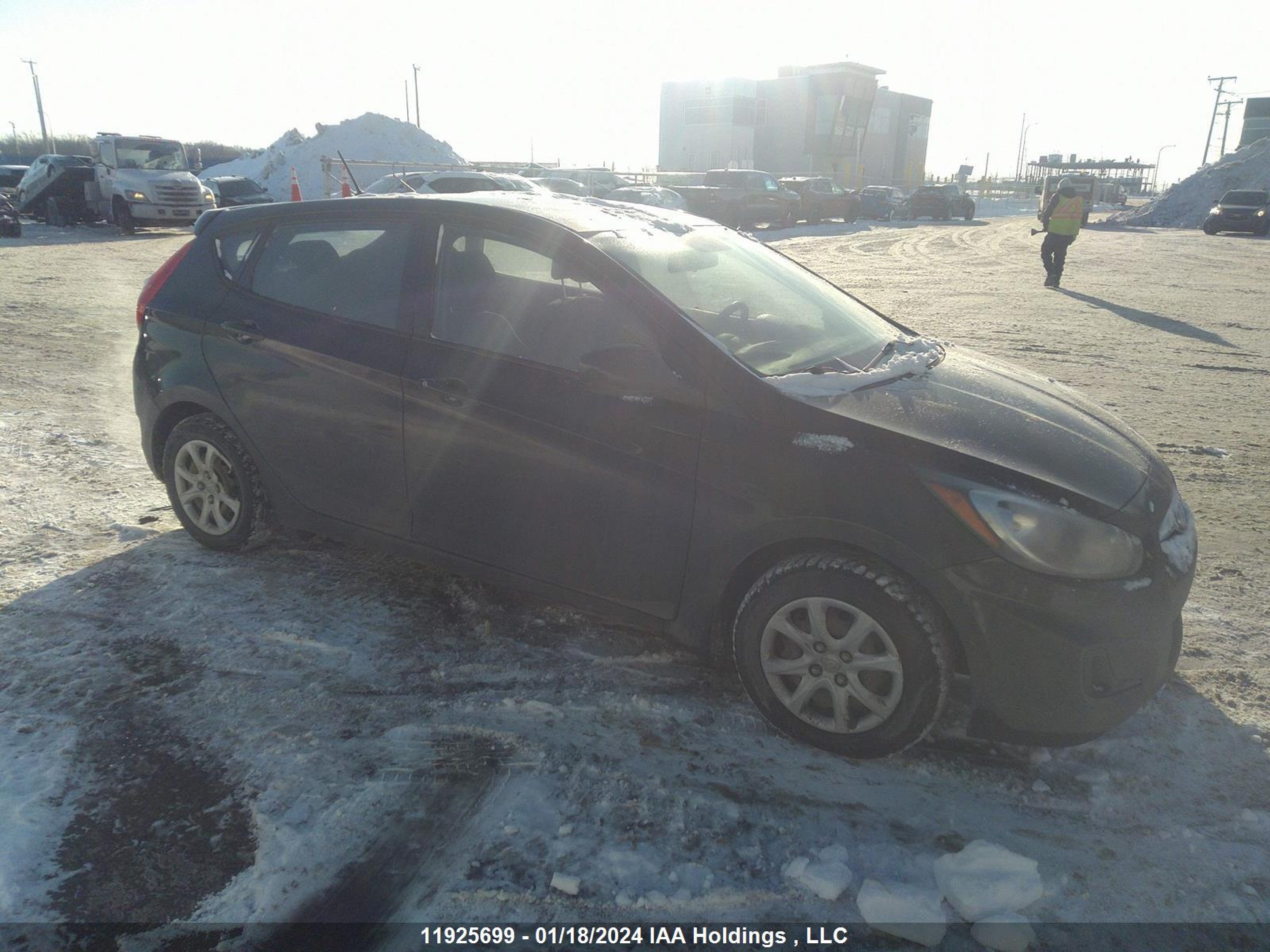 HYUNDAI ACCENT 2014 kmhct5ae3eu177455