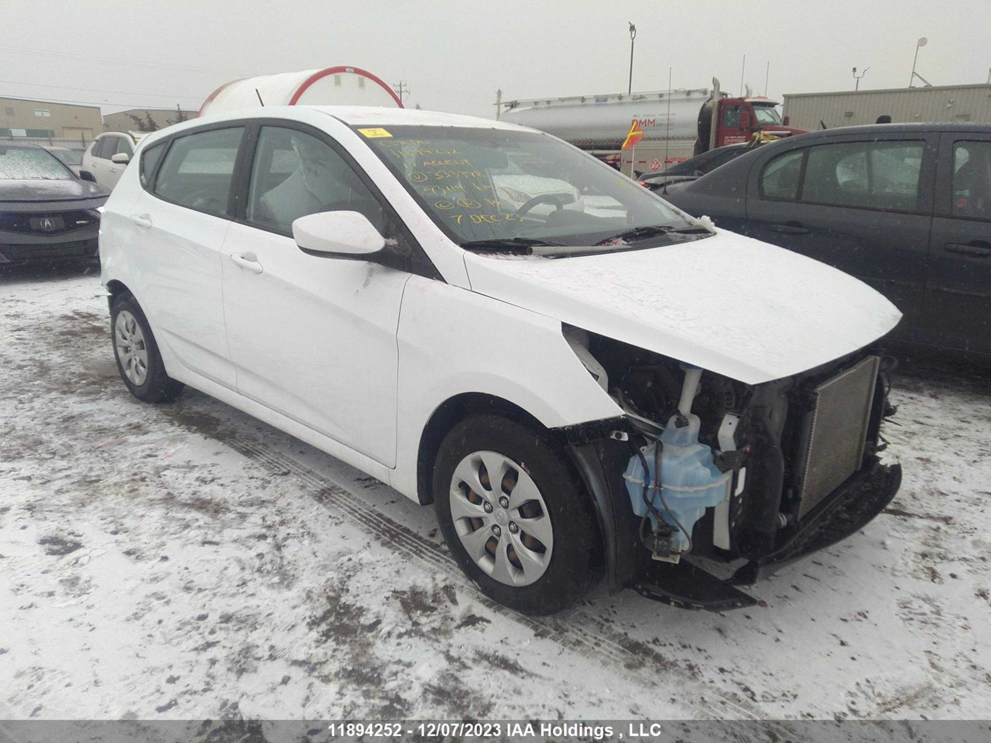 HYUNDAI ACCENT 2017 kmhct5ae3hu333398