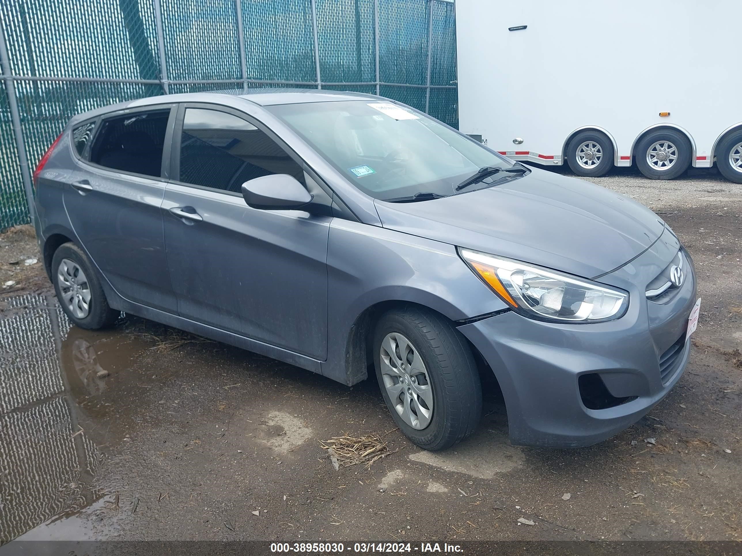 HYUNDAI ACCENT 2017 kmhct5ae6hu319270