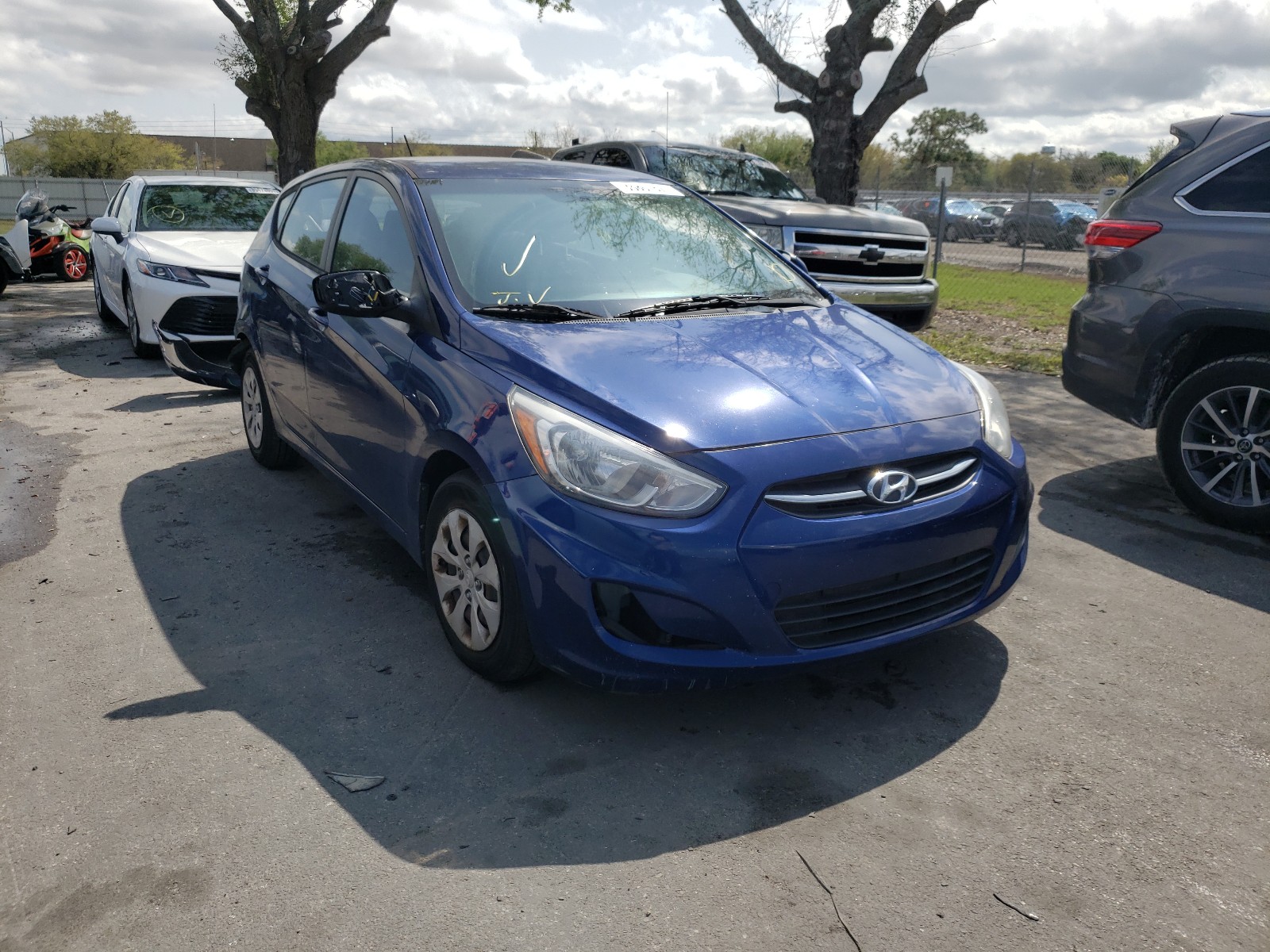 HYUNDAI ACCENT GS 2015 kmhct5ae7fu207669