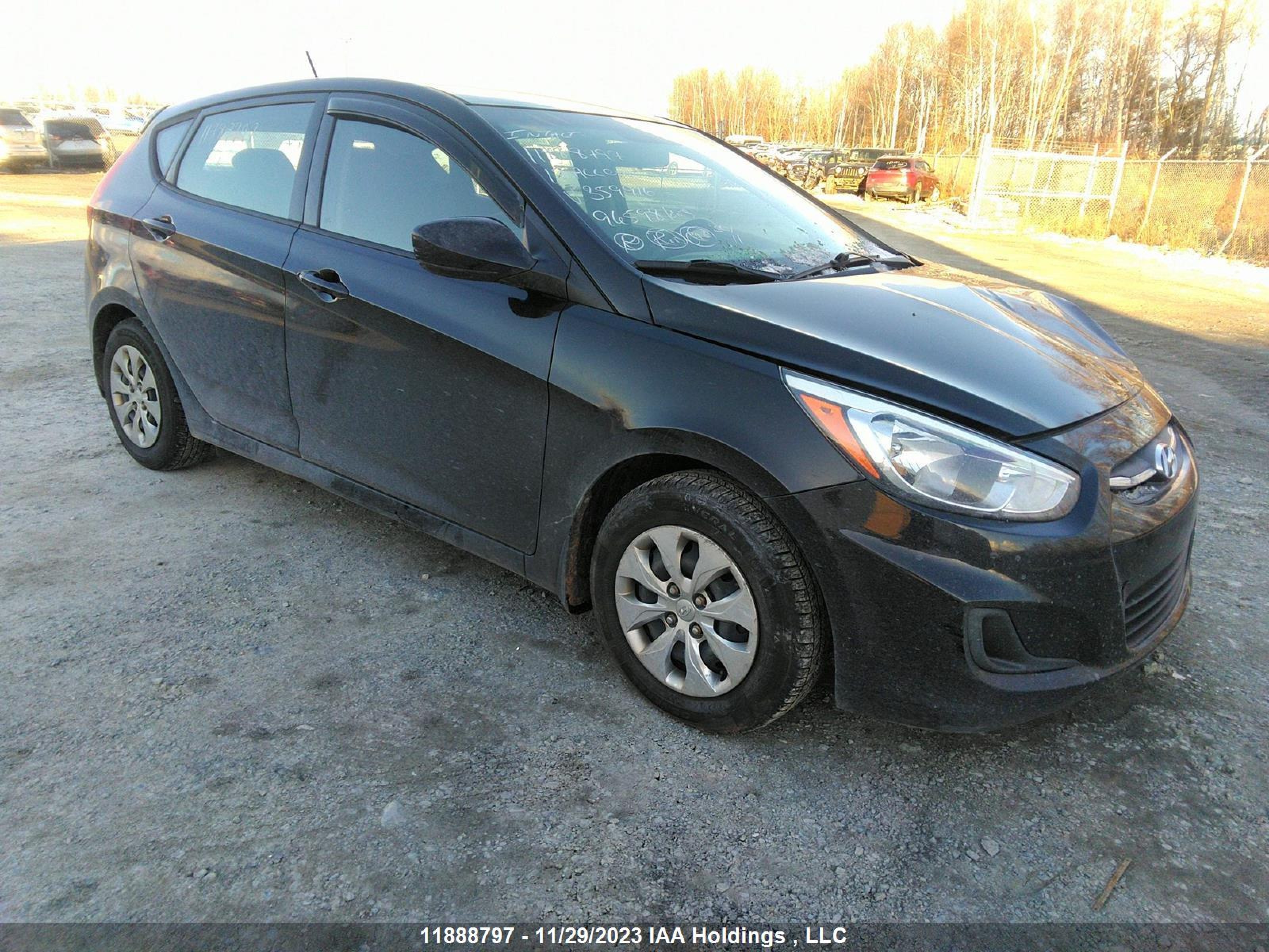 HYUNDAI ACCENT 2017 kmhct5ae8hu359916