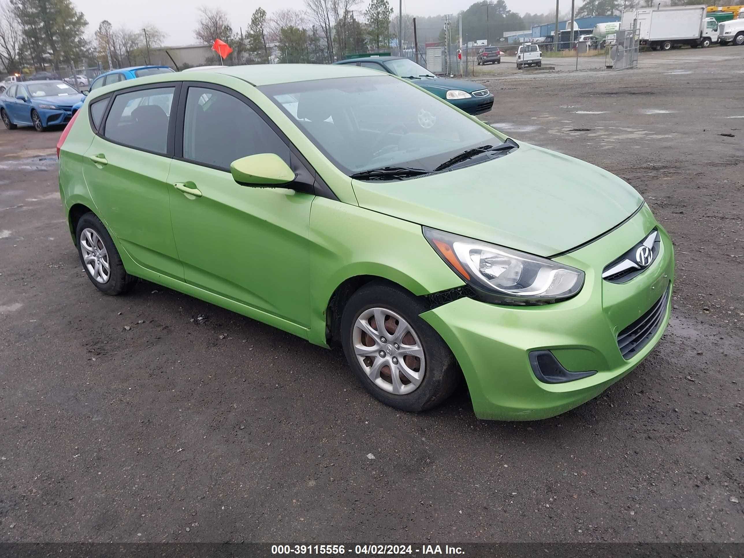 HYUNDAI ACCENT 2013 kmhct5ae9du127481