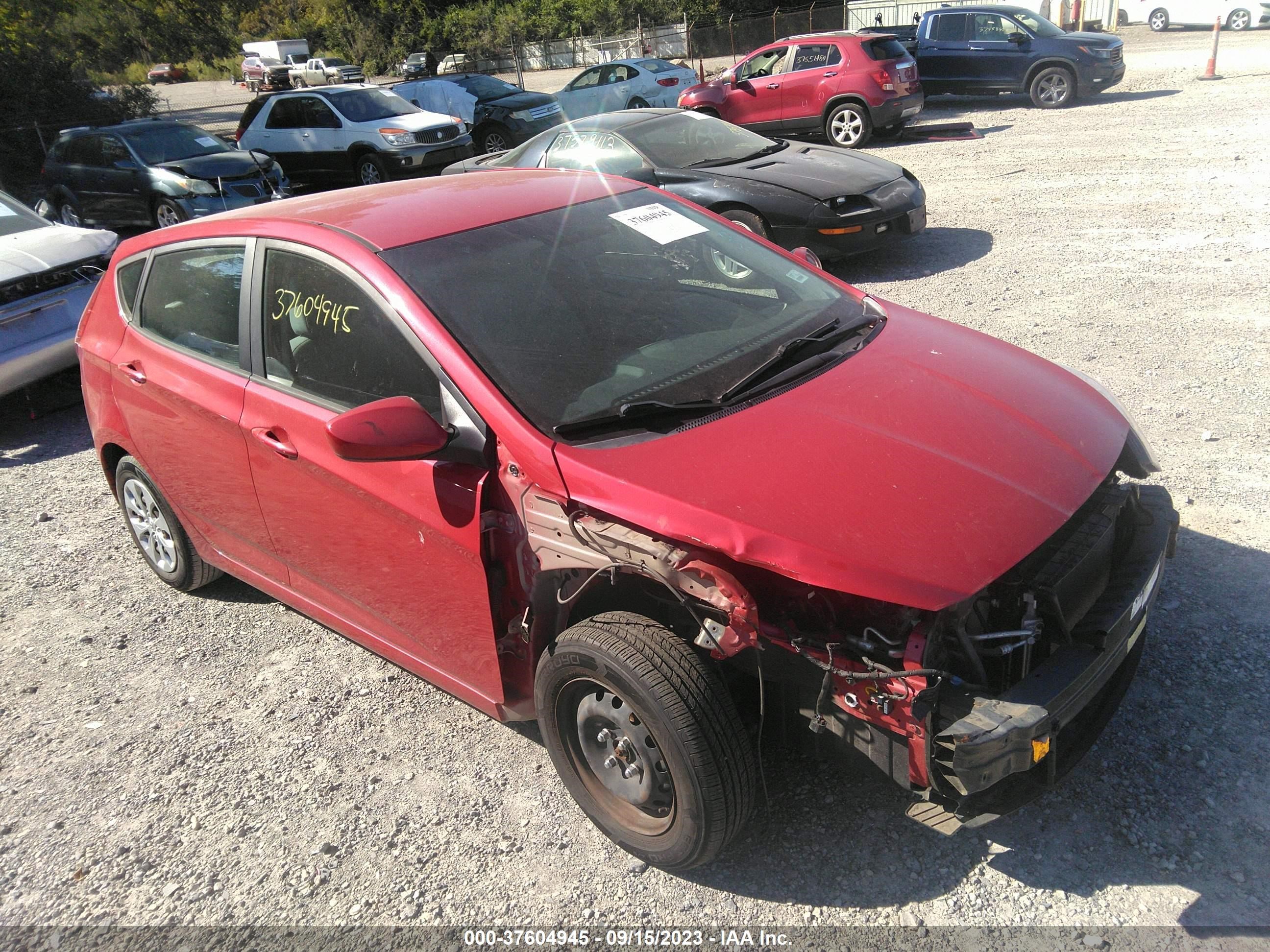 HYUNDAI ACCENT 2017 kmhct5ae9hu341893