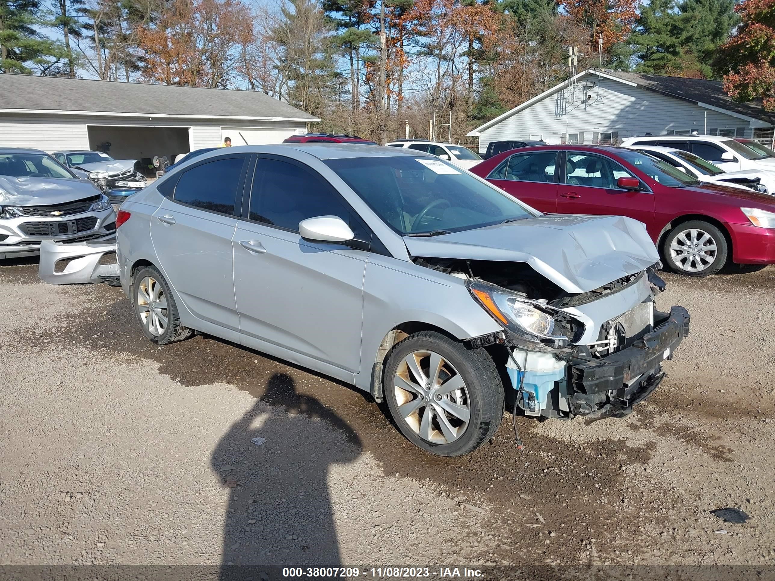 HYUNDAI ACCENT 2013 kmhcu4ae4du379677