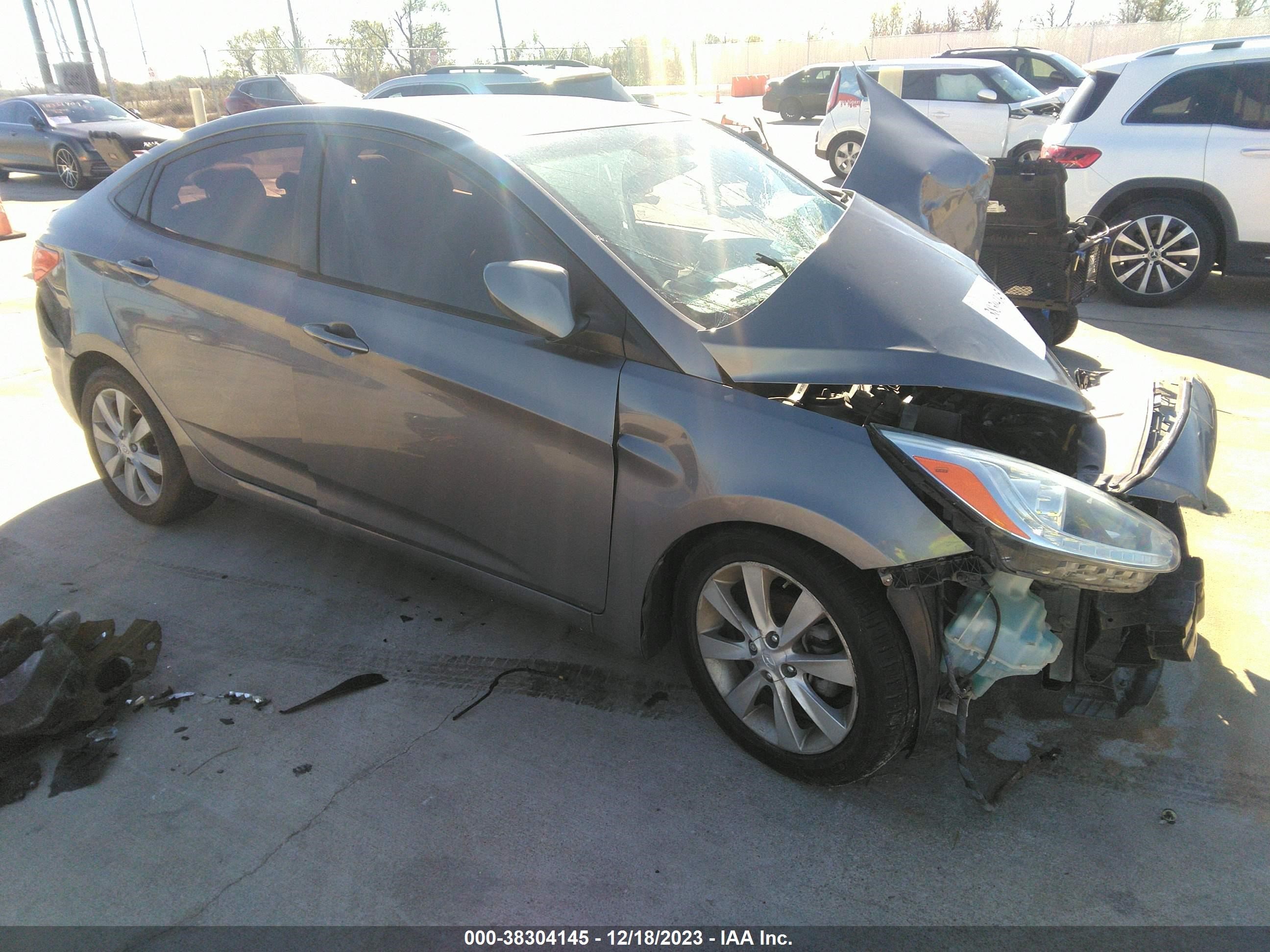 HYUNDAI ACCENT 2014 kmhcu4ae4eu676580