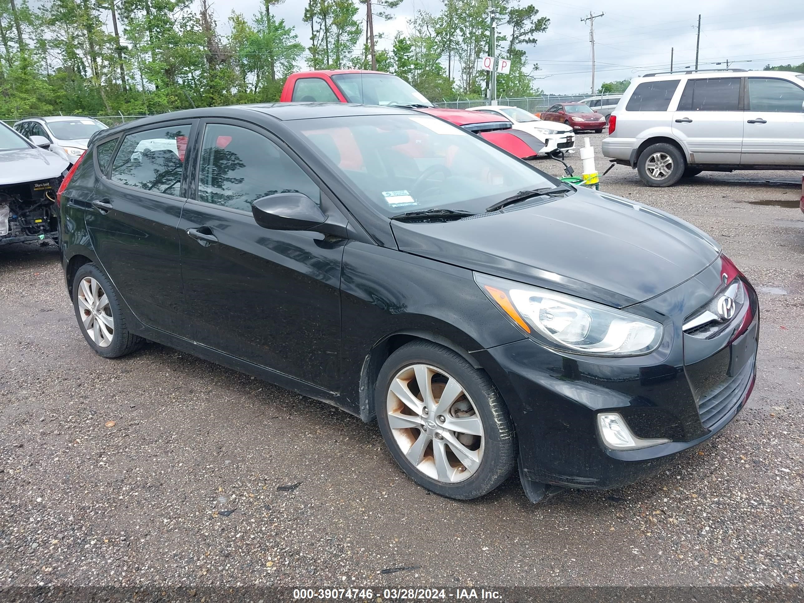 HYUNDAI ACCENT 2012 kmhcu5ae5cu037269