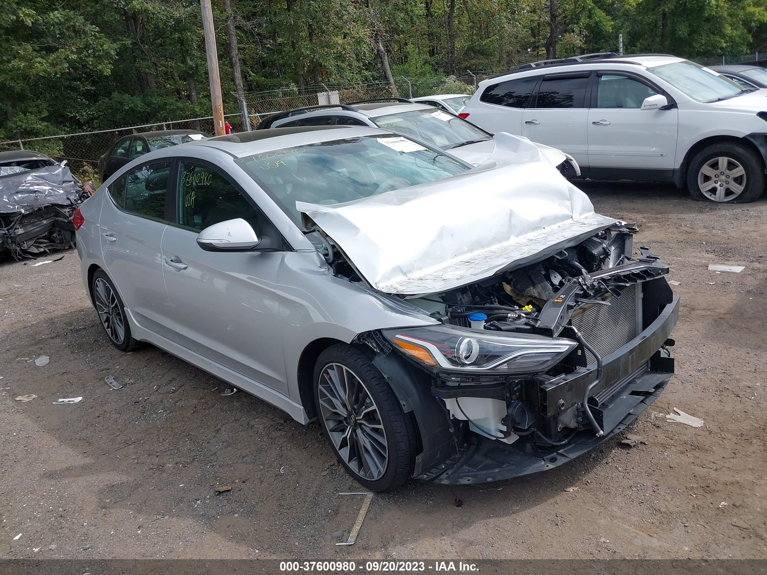 HYUNDAI ELANTRA 2018 kmhd04lb4ju536350