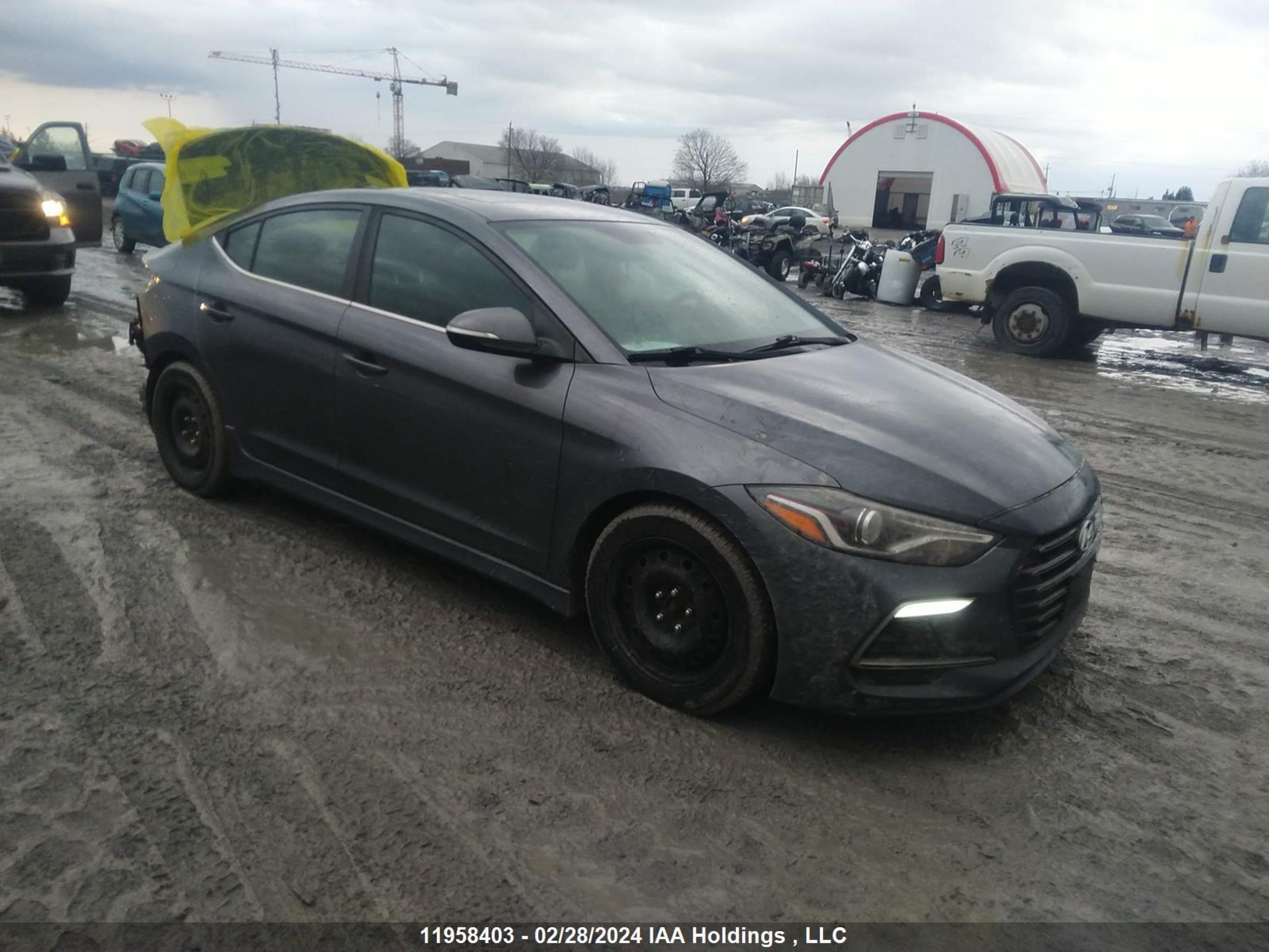 HYUNDAI ELANTRA 2018 kmhd04lb5ju462579