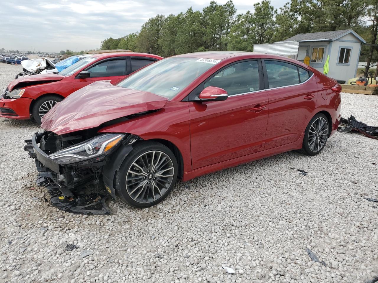 HYUNDAI ELANTRA 2018 kmhd04lb6ju705428