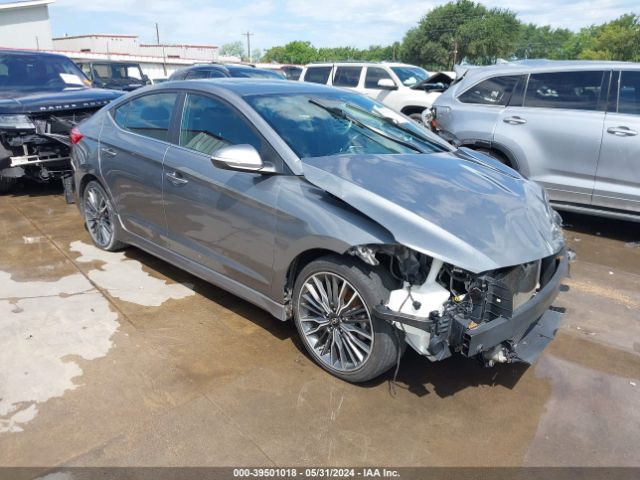 HYUNDAI ELANTRA 2018 kmhd04lbxju521027