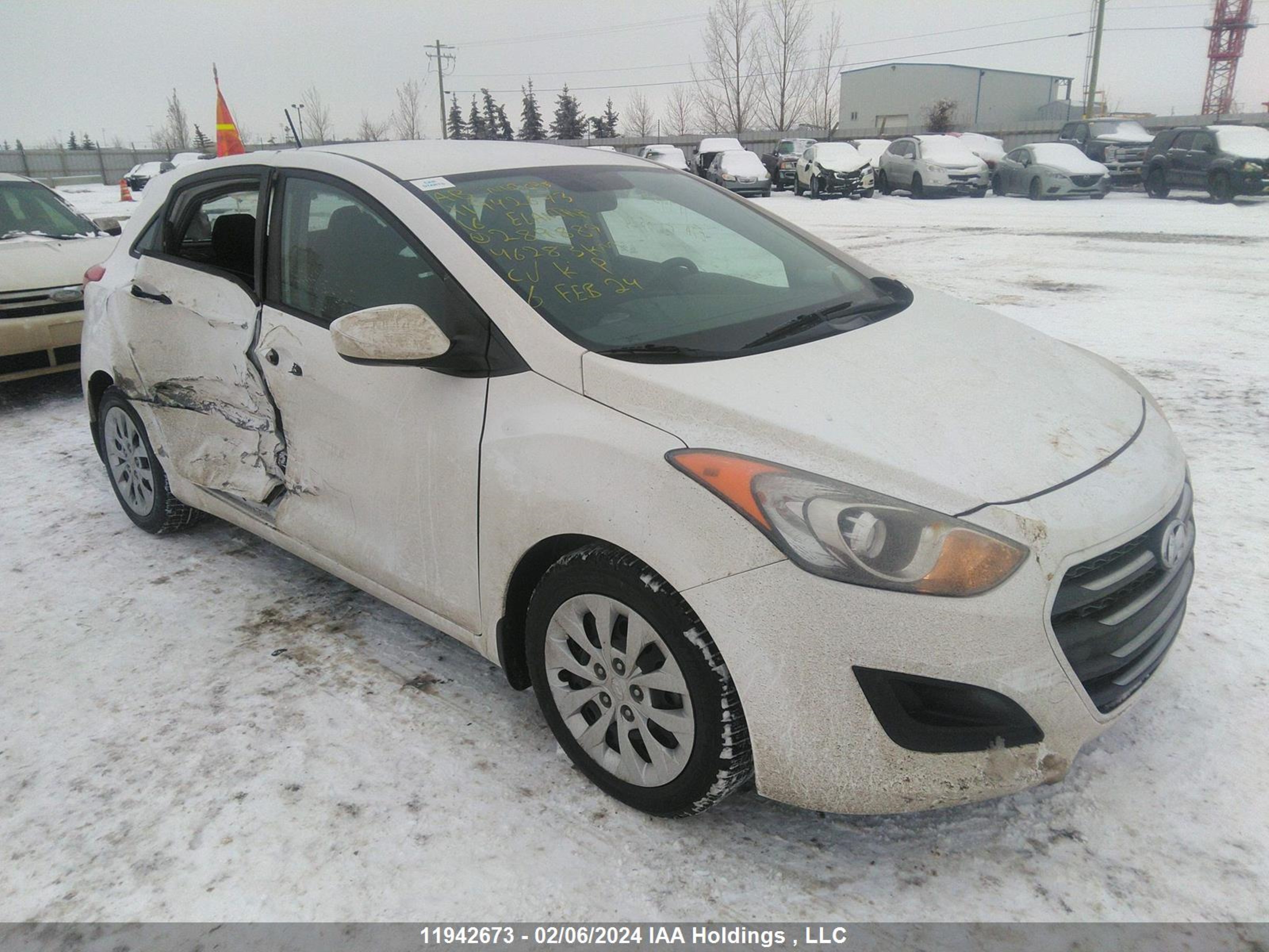 HYUNDAI ELANTRA 2016 kmhd25lh2gu289889