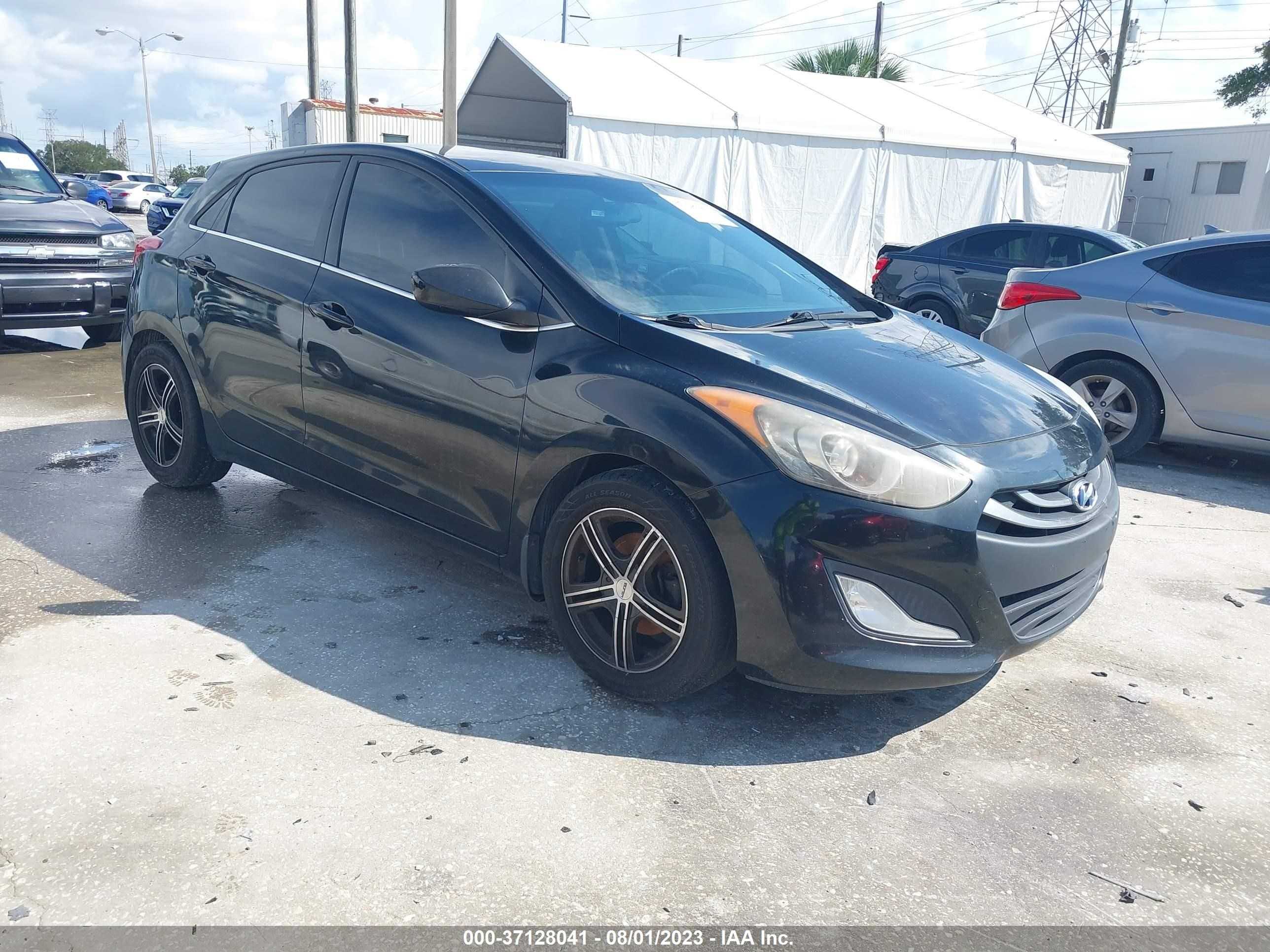 HYUNDAI ELANTRA 2013 kmhd35le1du119585