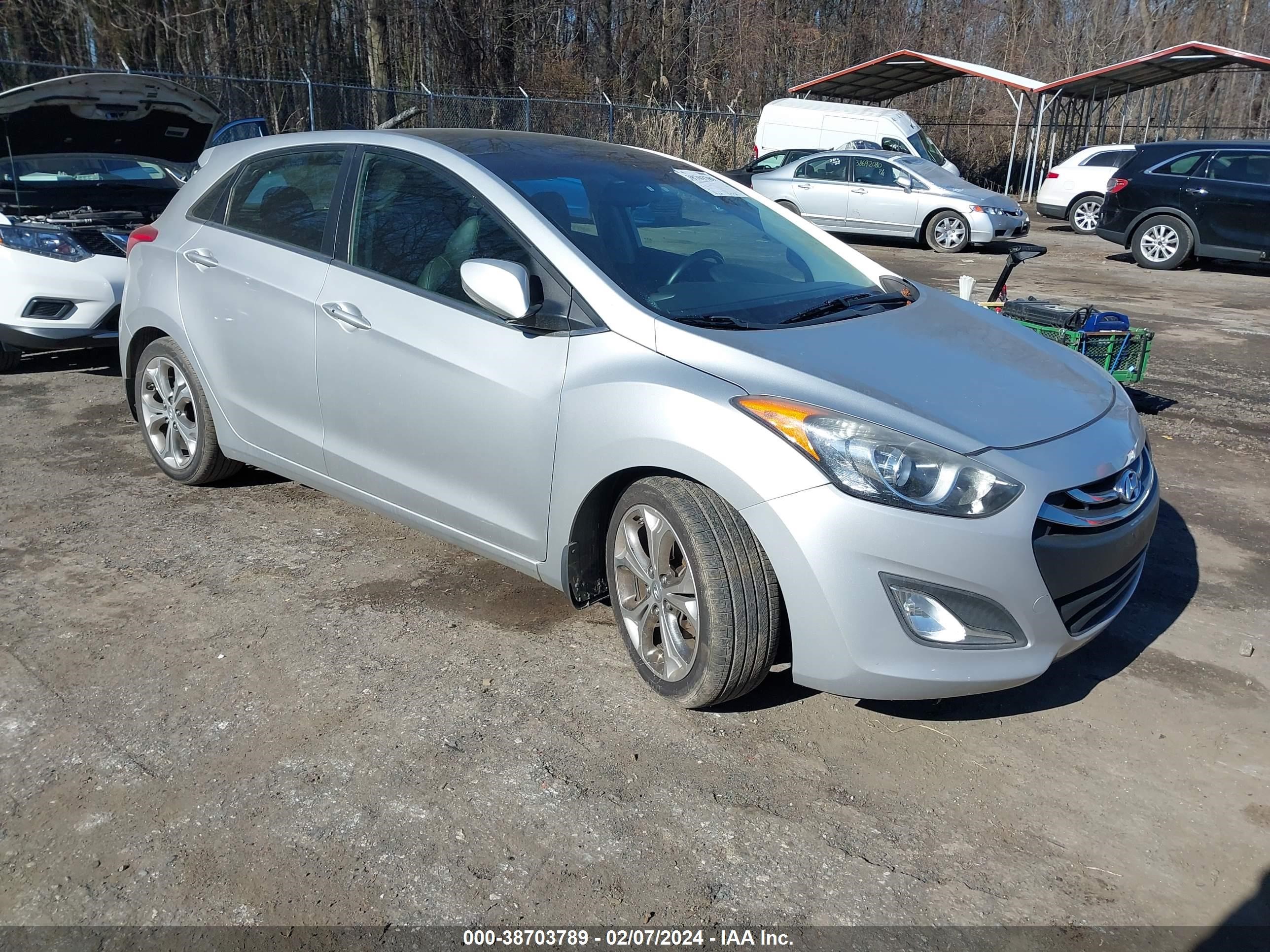 HYUNDAI ELANTRA 2013 kmhd35le4du019111