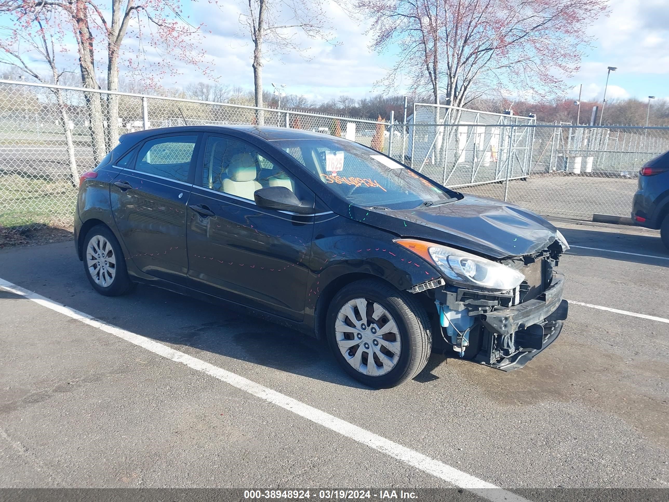 HYUNDAI ELANTRA 2016 kmhd35lh2gu292577