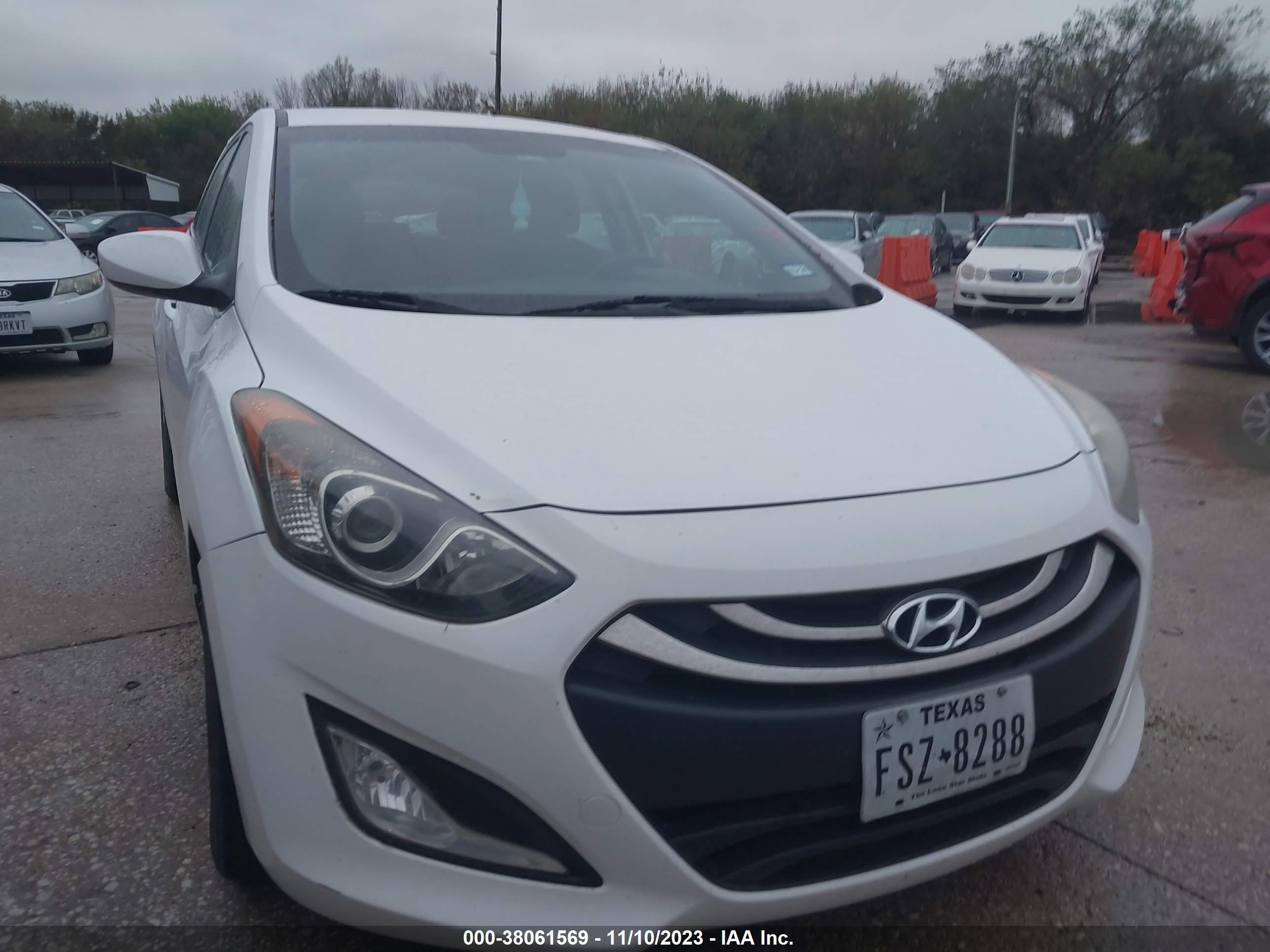 HYUNDAI ELANTRA 2014 kmhd35lh3eu171117