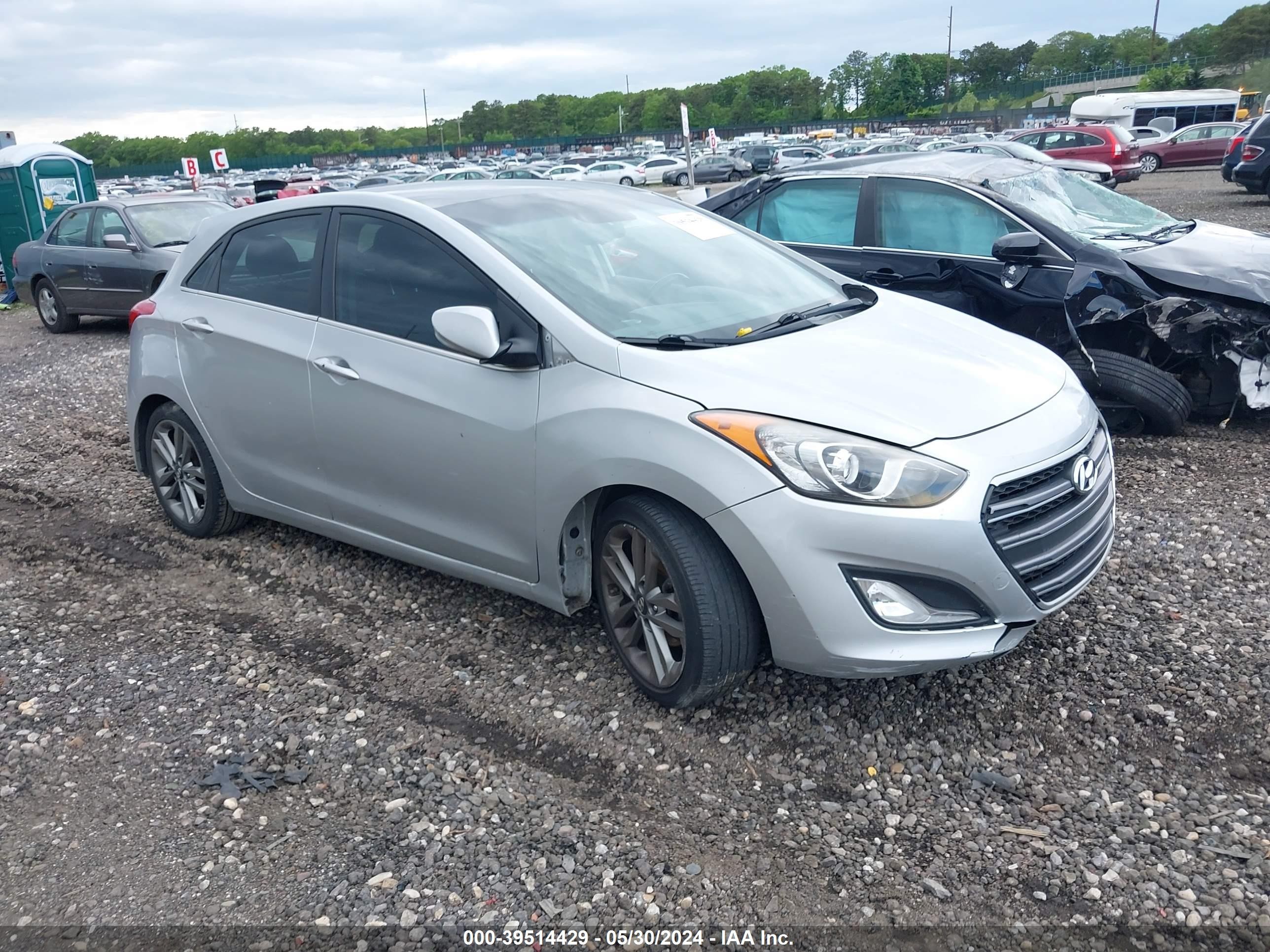 HYUNDAI ELANTRA 2016 kmhd35lh8gu318292