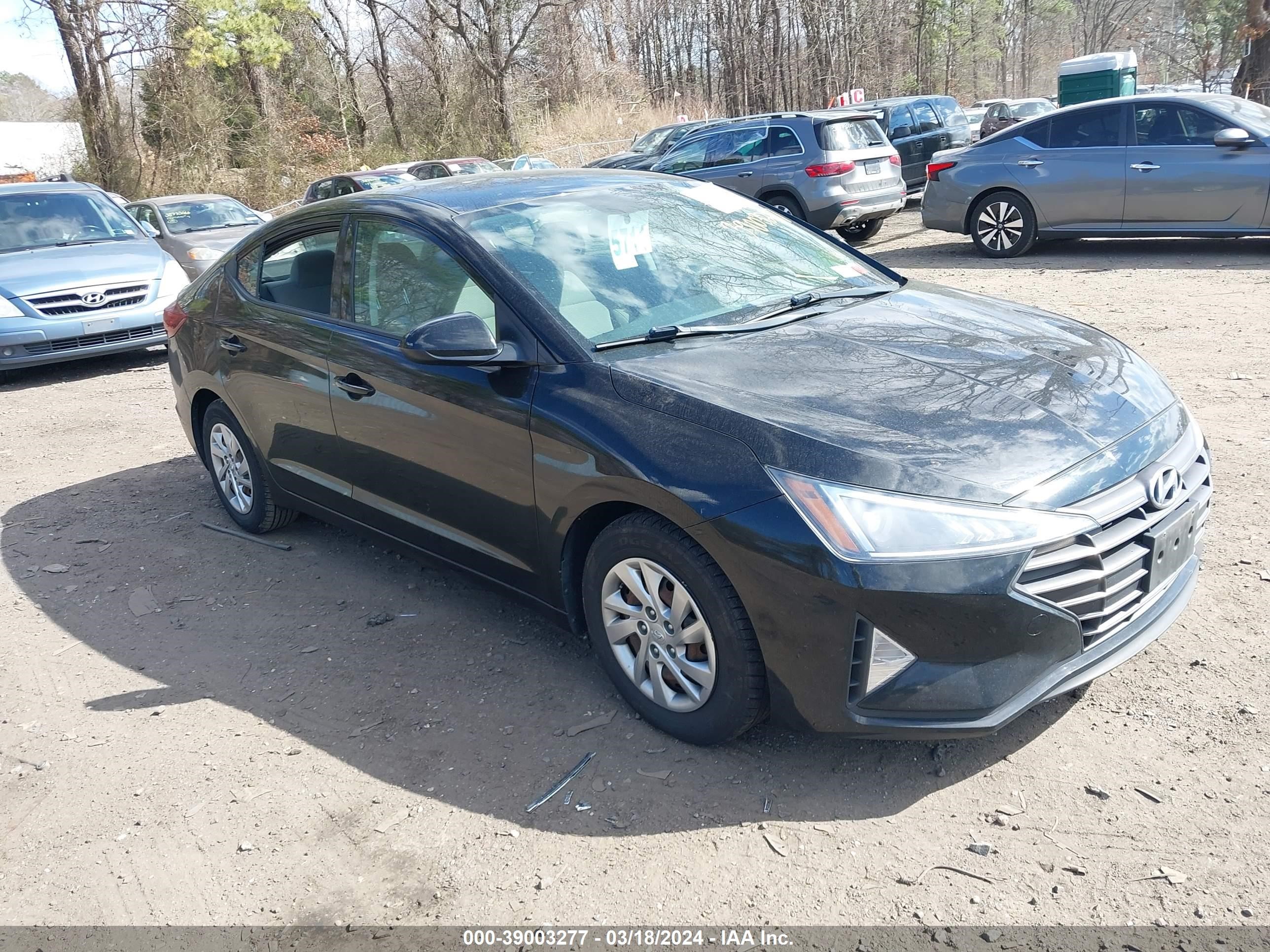 HYUNDAI ELANTRA 2019 kmhd74lf0ku816864