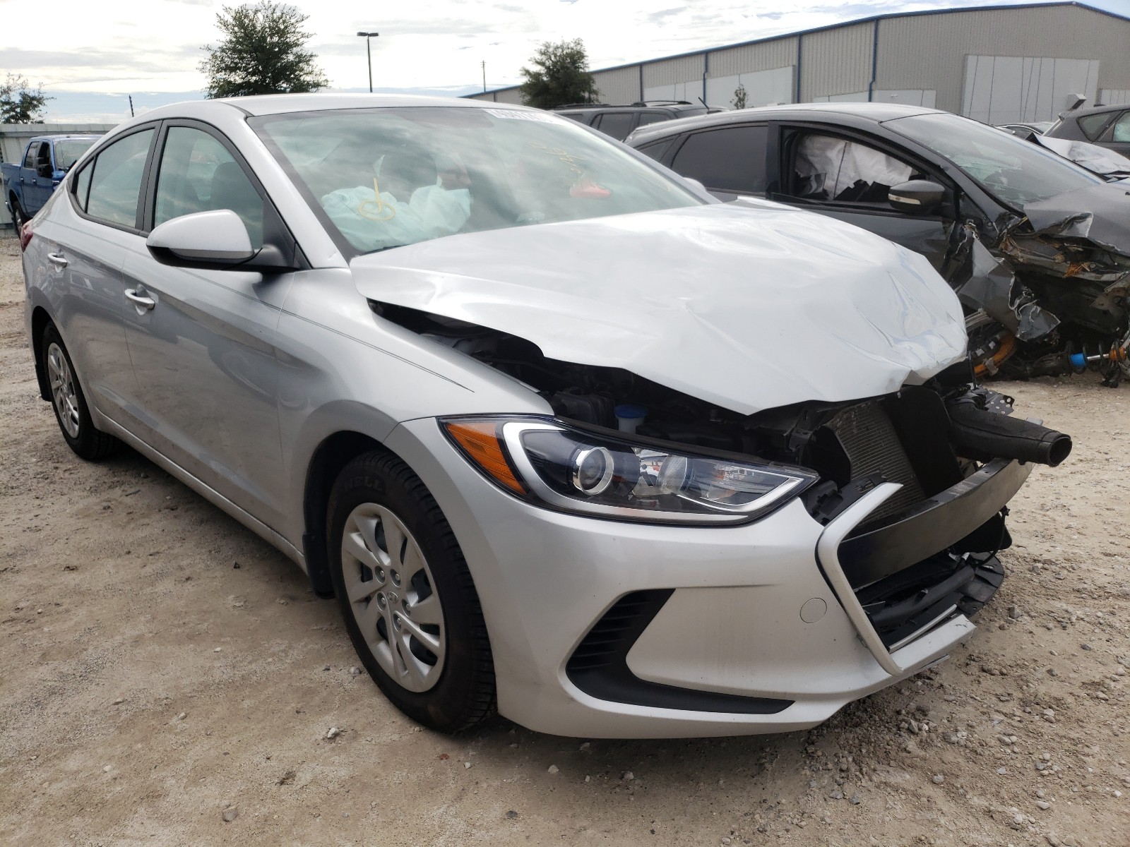 HYUNDAI ELANTRA SE 2018 kmhd74lf2ju679957