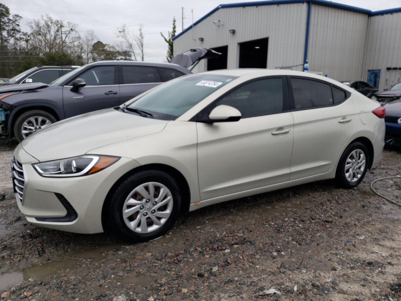 HYUNDAI ELANTRA 2017 kmhd74lf3hu061976