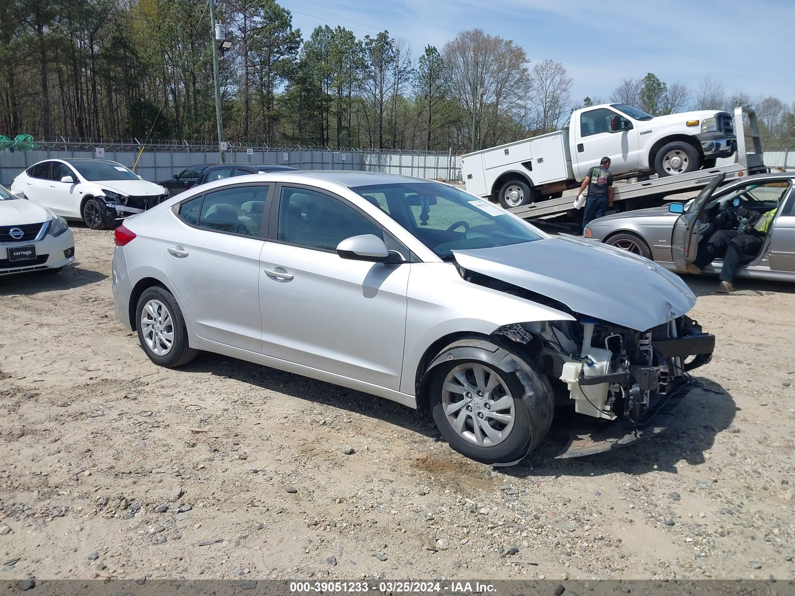 HYUNDAI ELANTRA 2017 kmhd74lf3hu076560