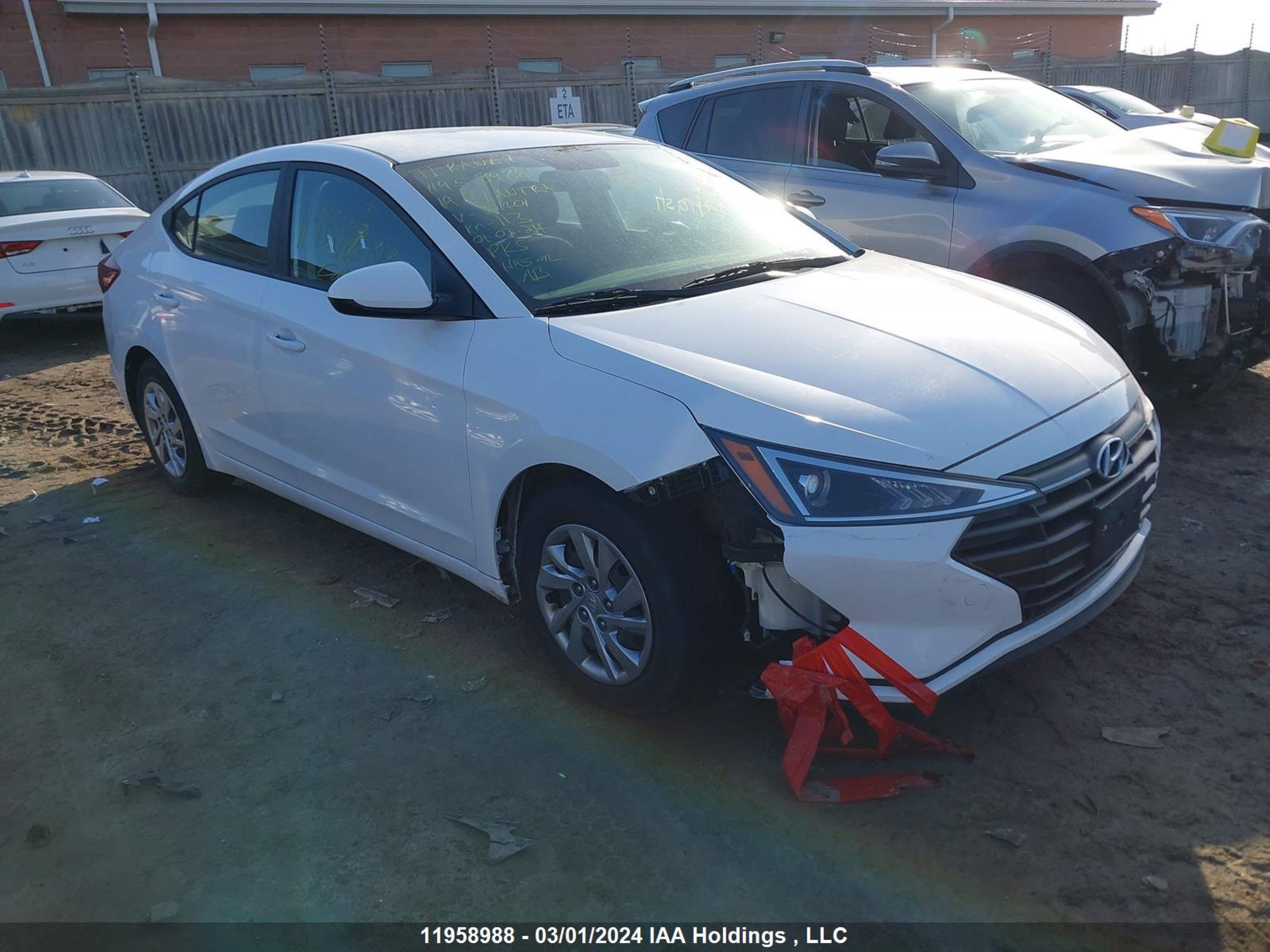 HYUNDAI ELANTRA 2019 kmhd74lf6ku801401