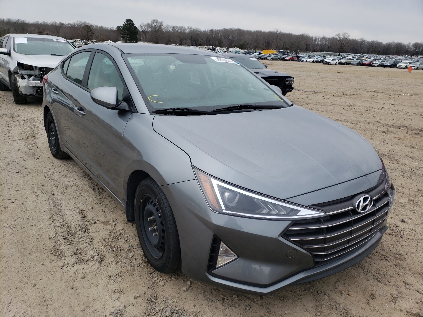 HYUNDAI ELANTRA SE 2019 kmhd74lfxku763378