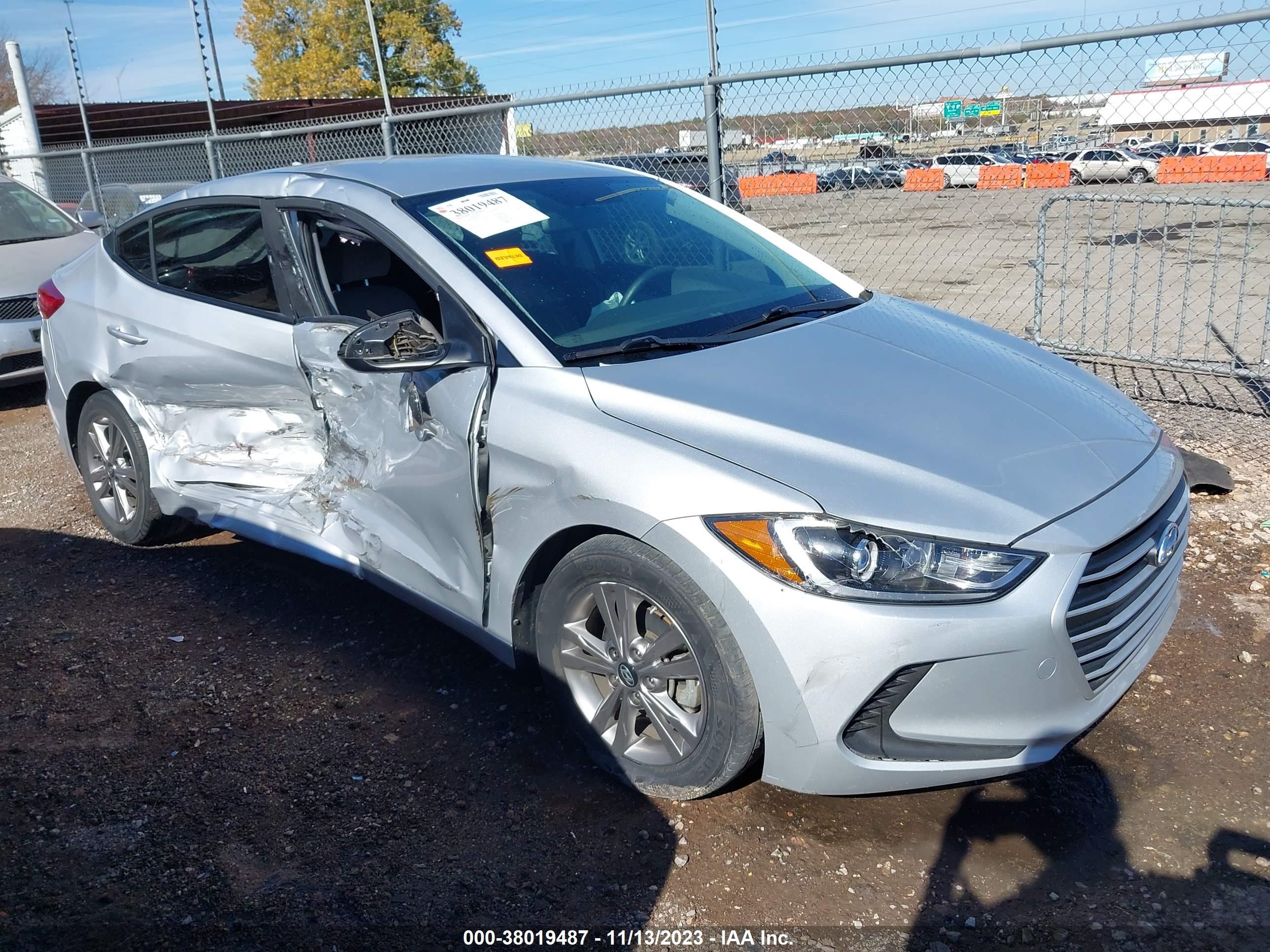 HYUNDAI ELANTRA 2018 kmhd84lf0ju620791