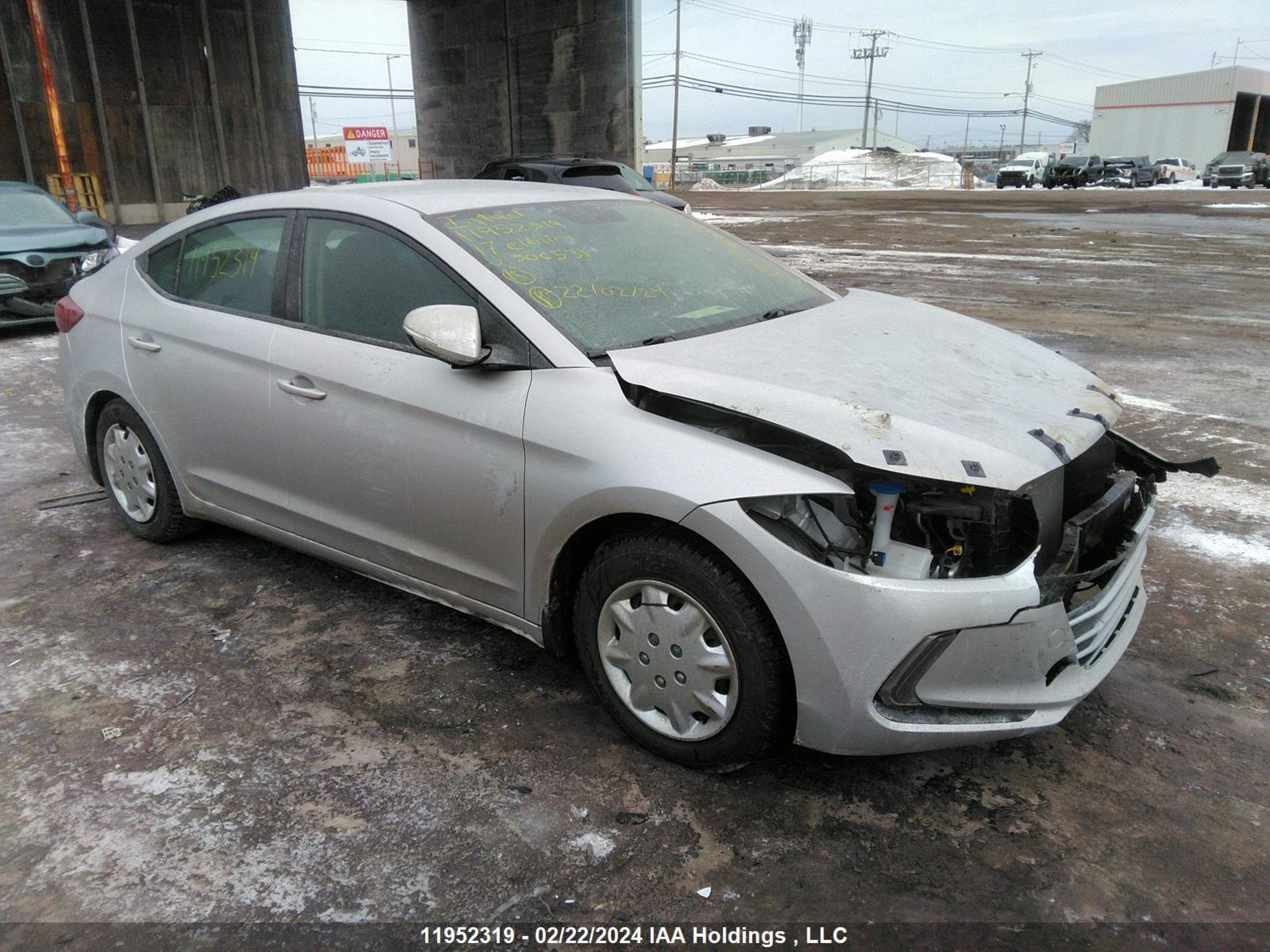 HYUNDAI ELANTRA 2017 kmhd84lf1hu306531