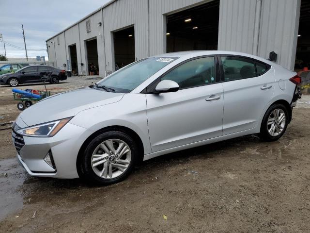 HYUNDAI ELANTRA SE 2019 kmhd84lf1ku744117