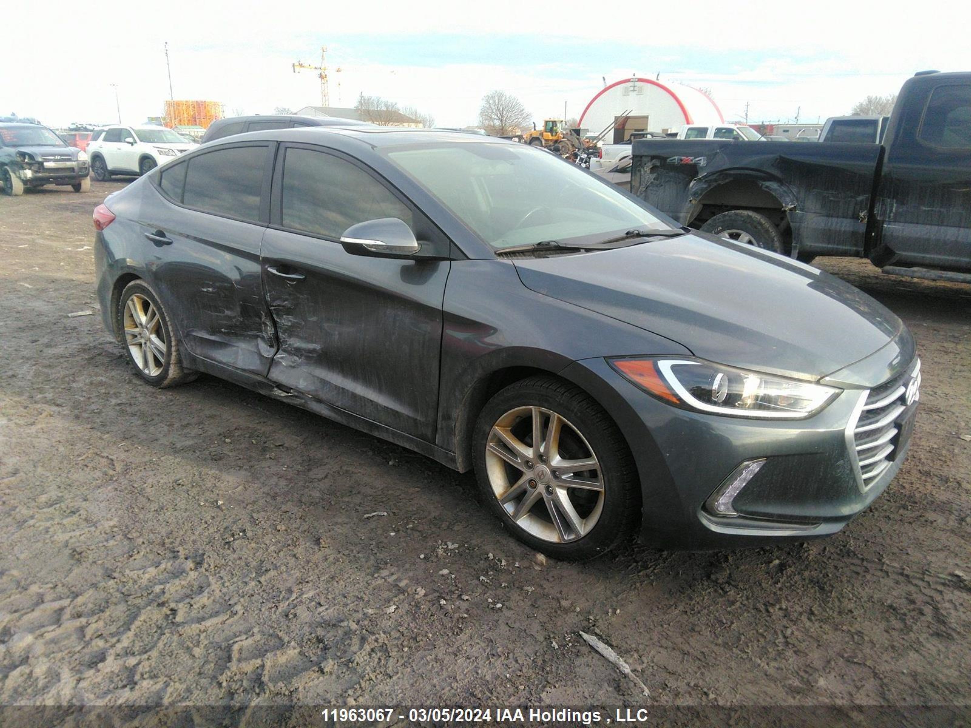 HYUNDAI ELANTRA 2017 kmhd84lf2hu182737