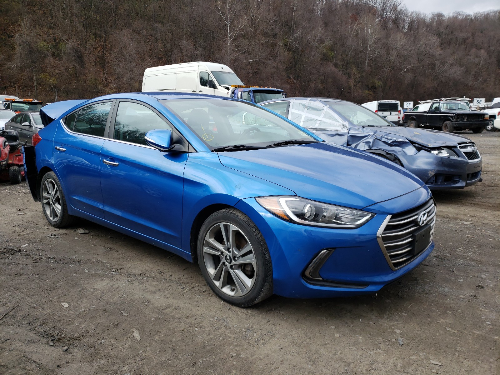 HYUNDAI ELANTRA SE 2017 kmhd84lf2hu311236