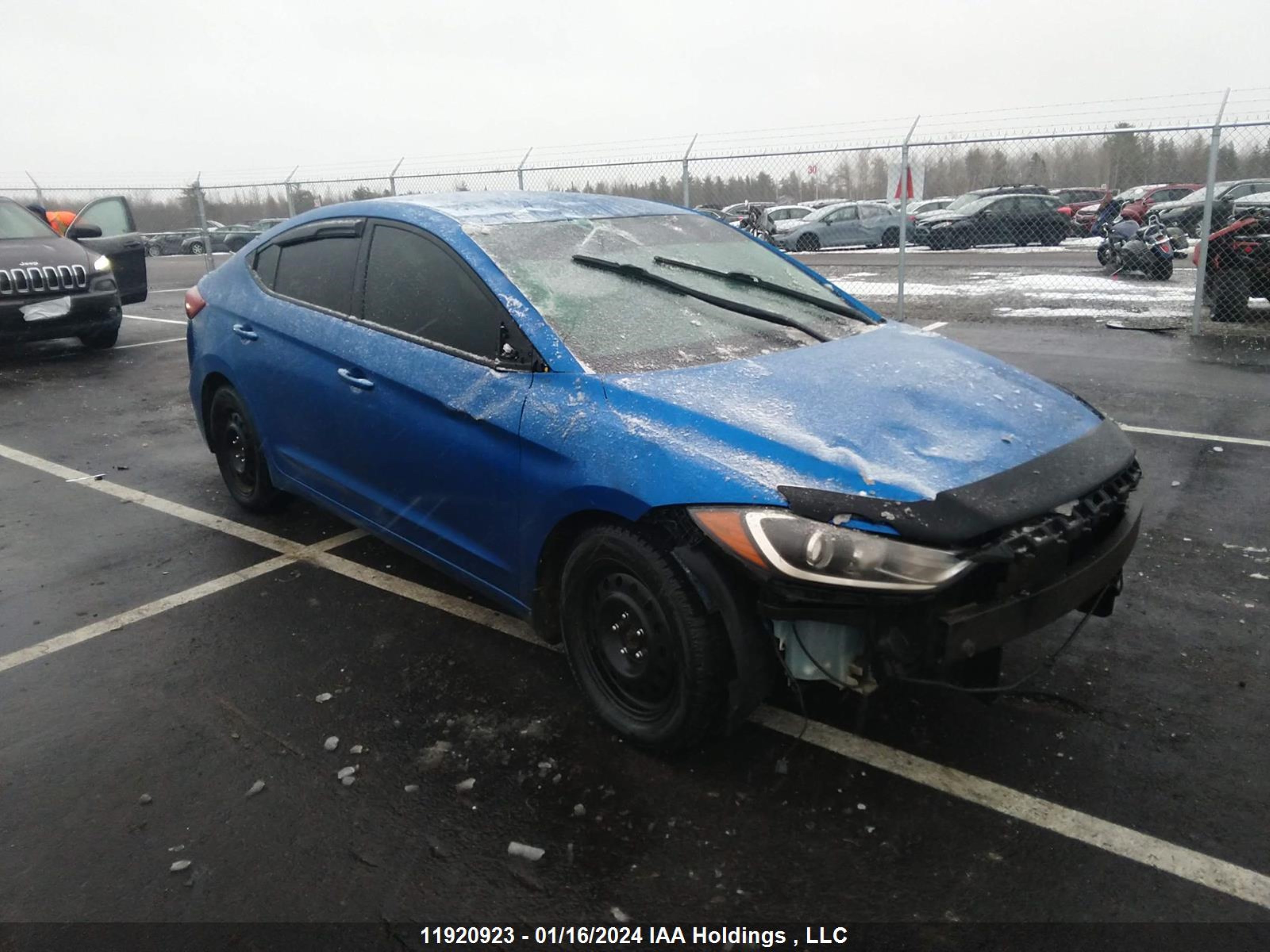 HYUNDAI ELANTRA 2017 kmhd84lf3hu330118