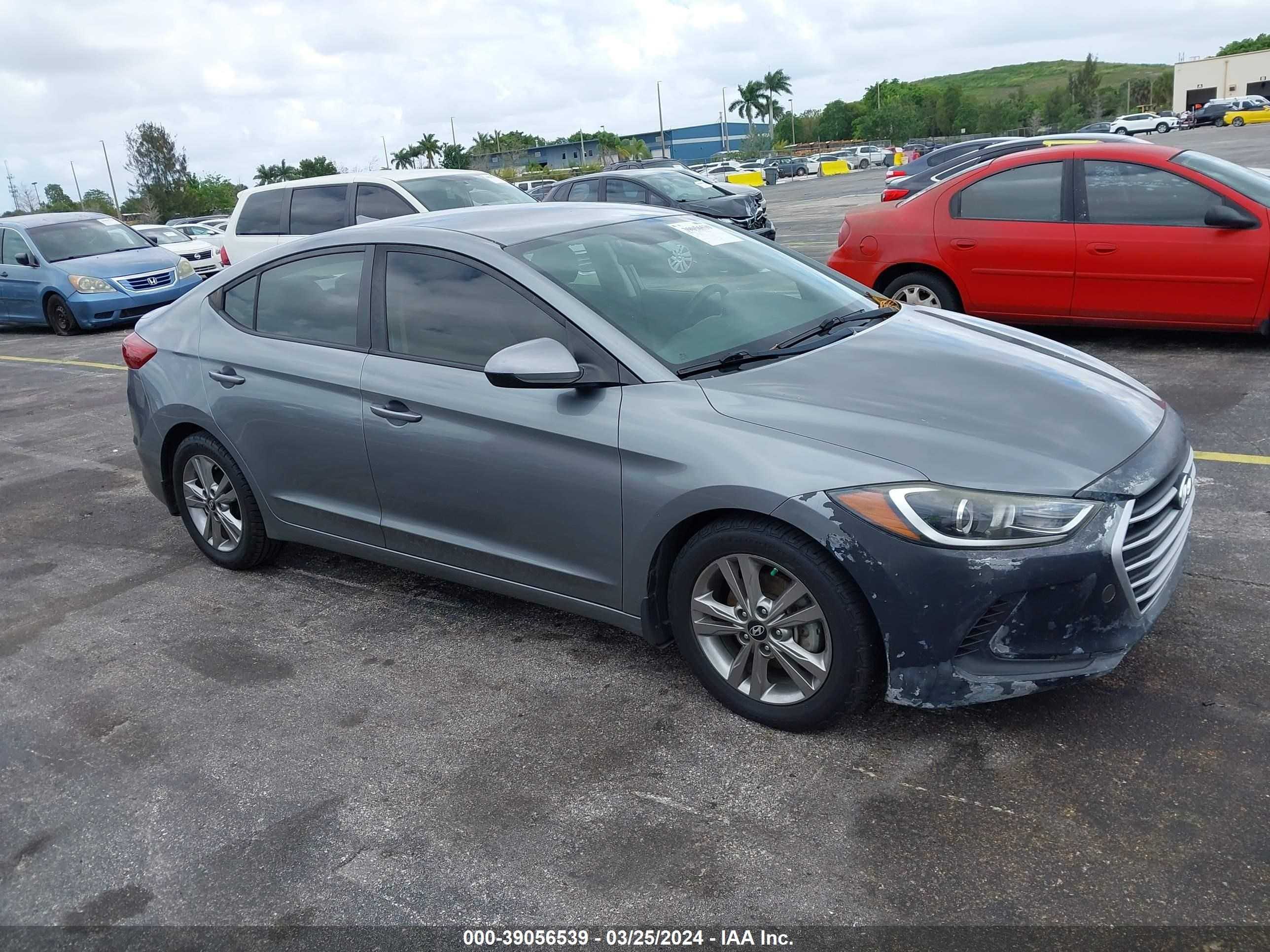 HYUNDAI ELANTRA 2017 kmhd84lf4hu407367