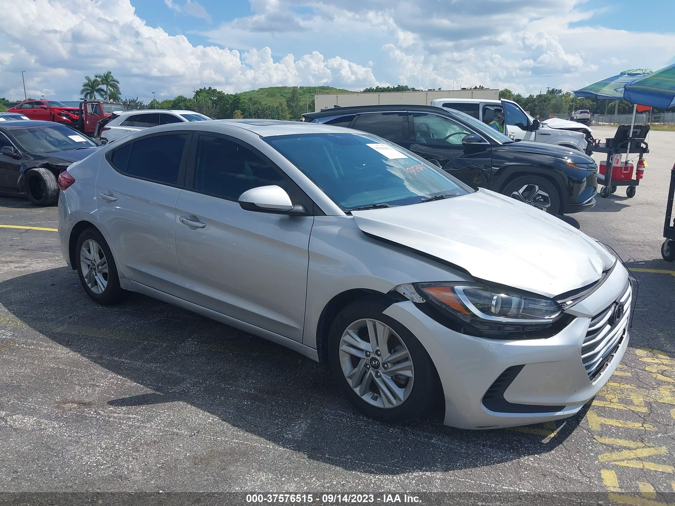 HYUNDAI ELANTRA 2018 kmhd84lf7ju591645