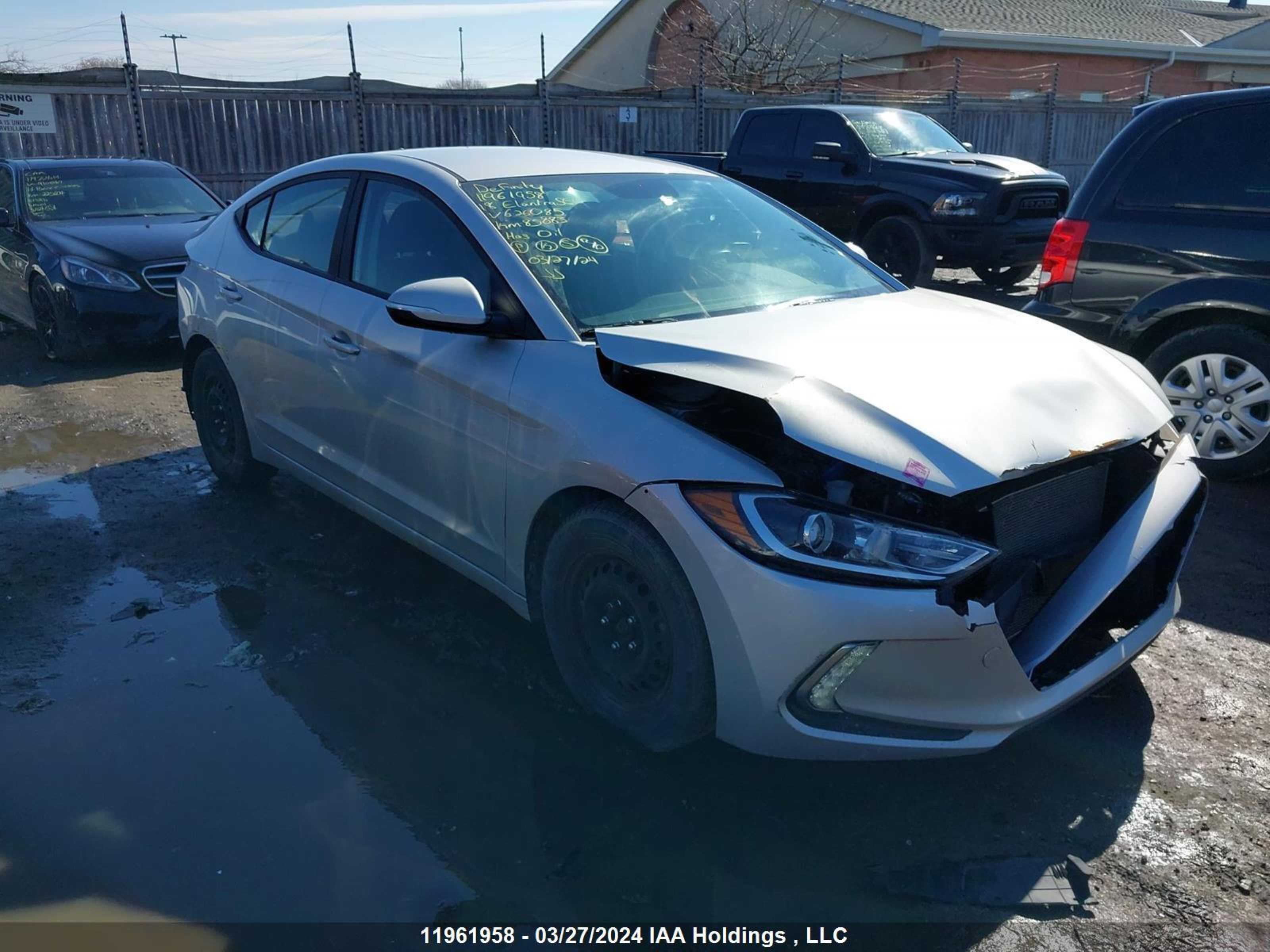 HYUNDAI ELANTRA 2018 kmhd84lf7ju626085