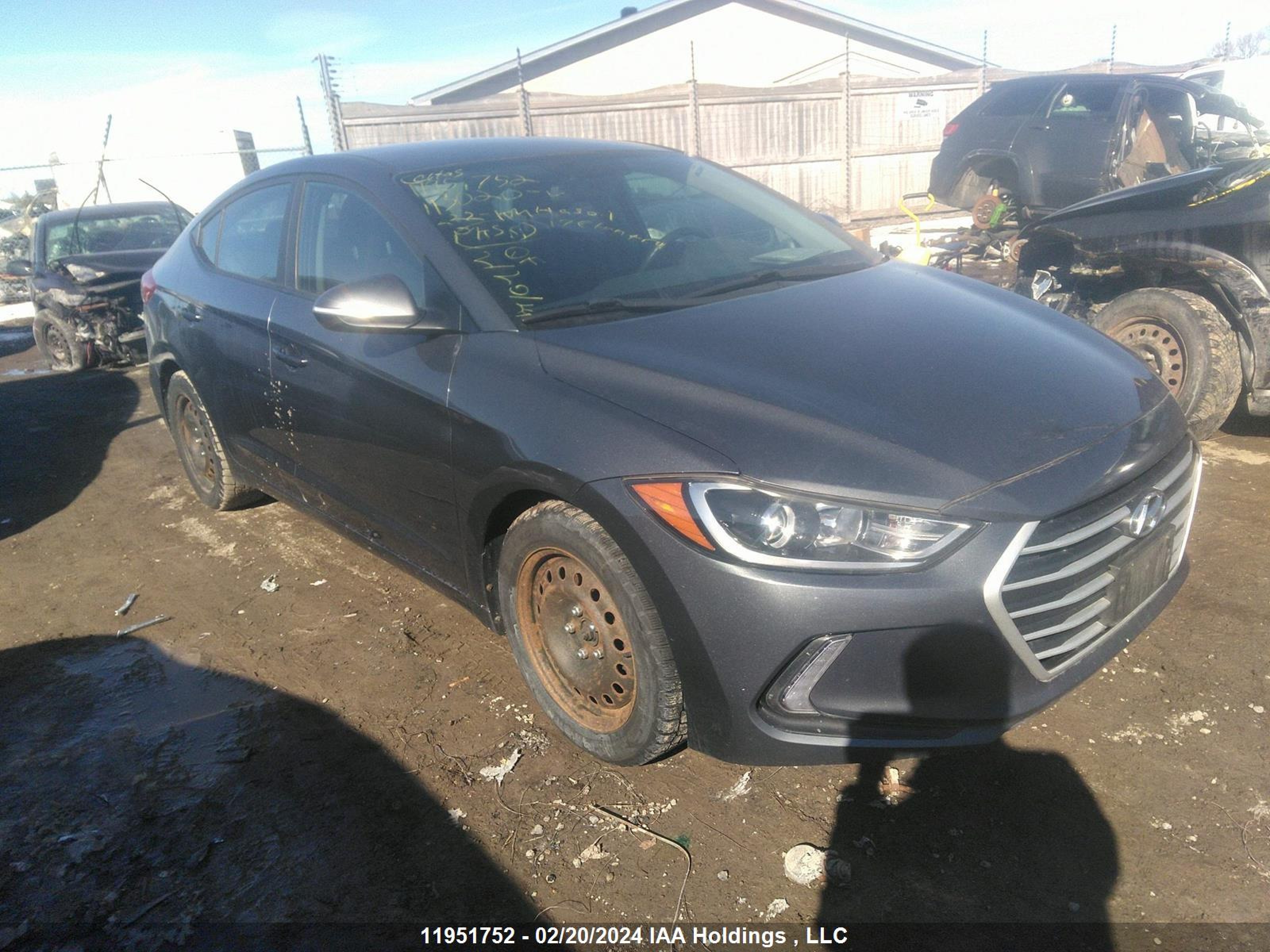 HYUNDAI ELANTRA 2017 kmhd84lf8hu113020