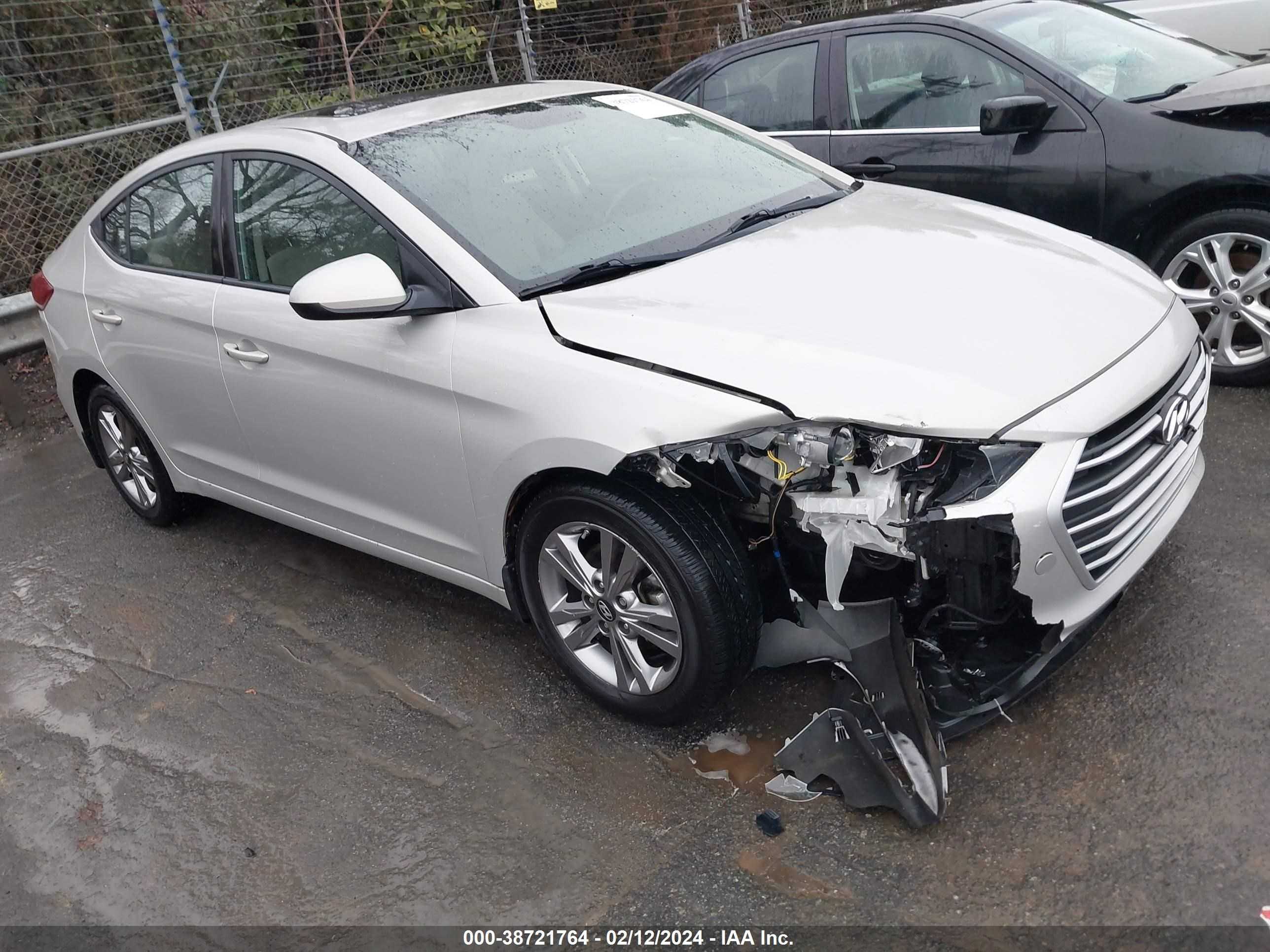 HYUNDAI ELANTRA 2018 kmhd84lf8ju588561