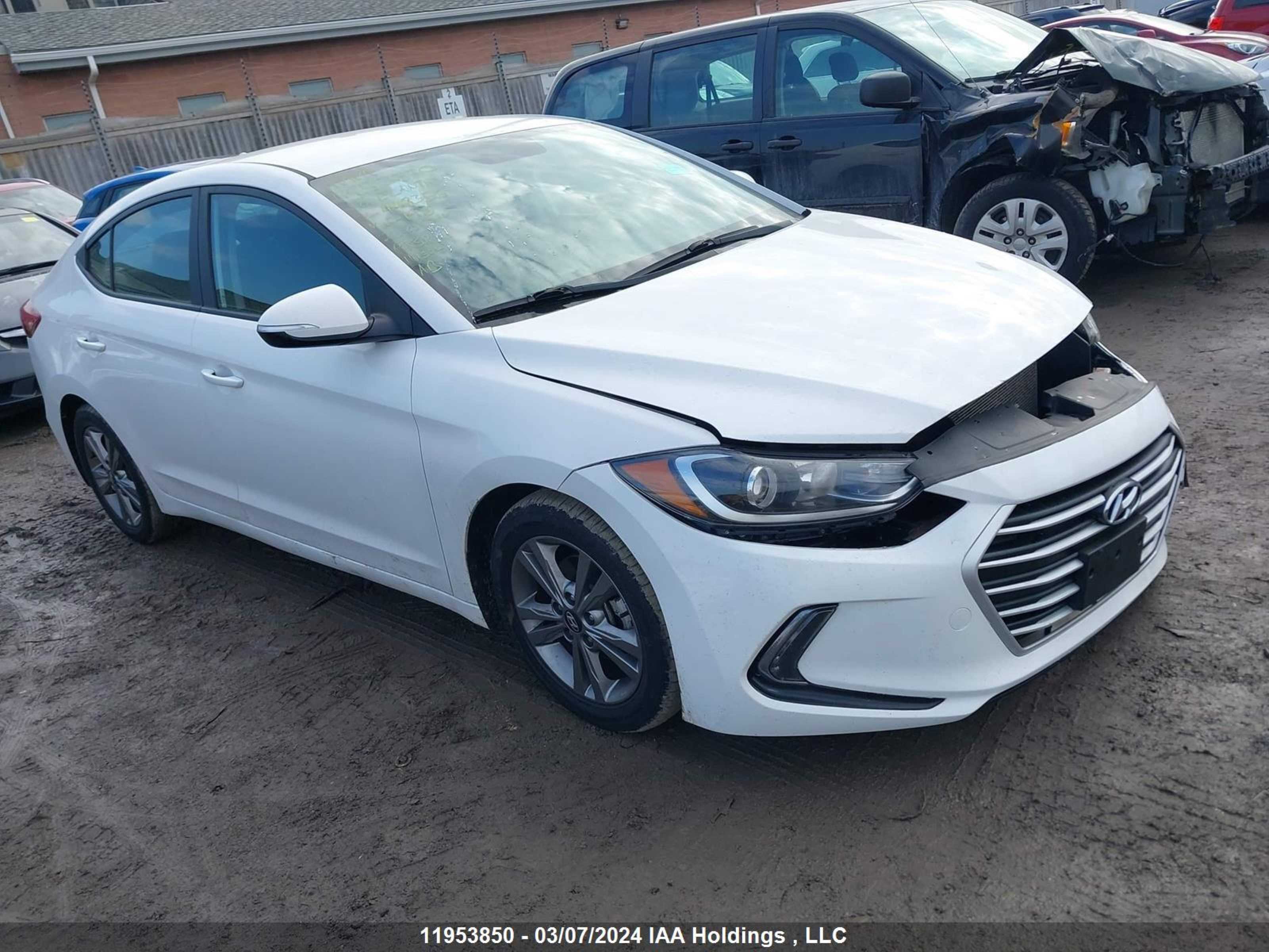 HYUNDAI ELANTRA 2018 kmhd84lf9ju448356