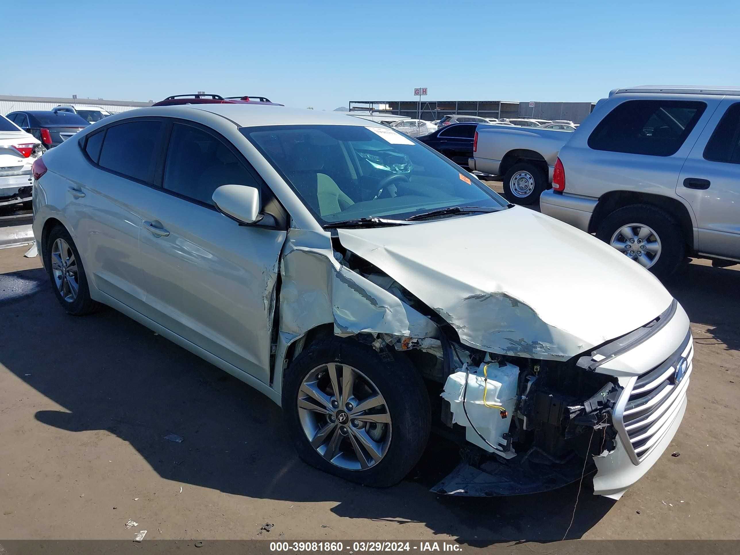 HYUNDAI ELANTRA 2017 kmhd84lfxhu072289