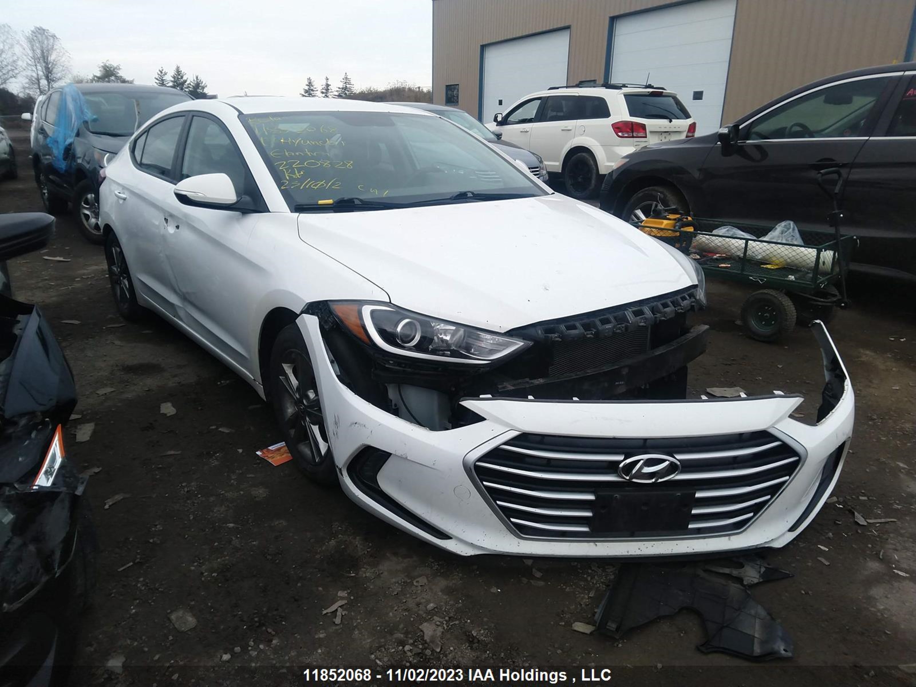 HYUNDAI ELANTRA 2017 kmhd84lfxhu220828