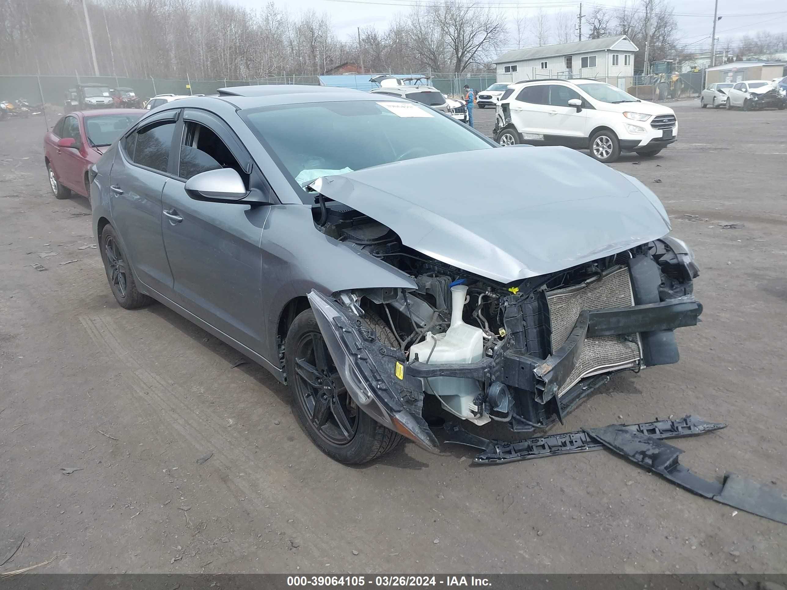 HYUNDAI ELANTRA 2018 kmhd84lfxju595284